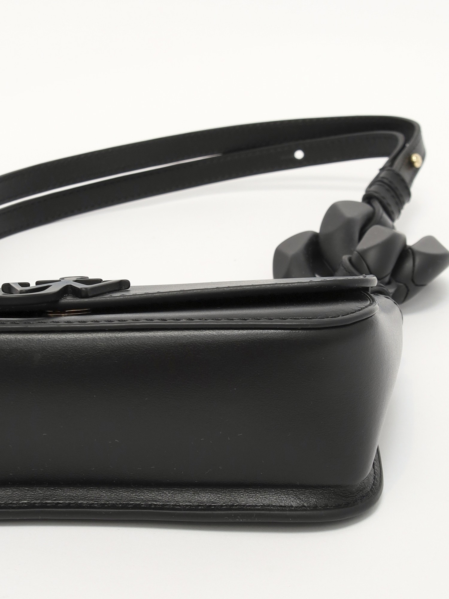 JW Anderson Anchor 8