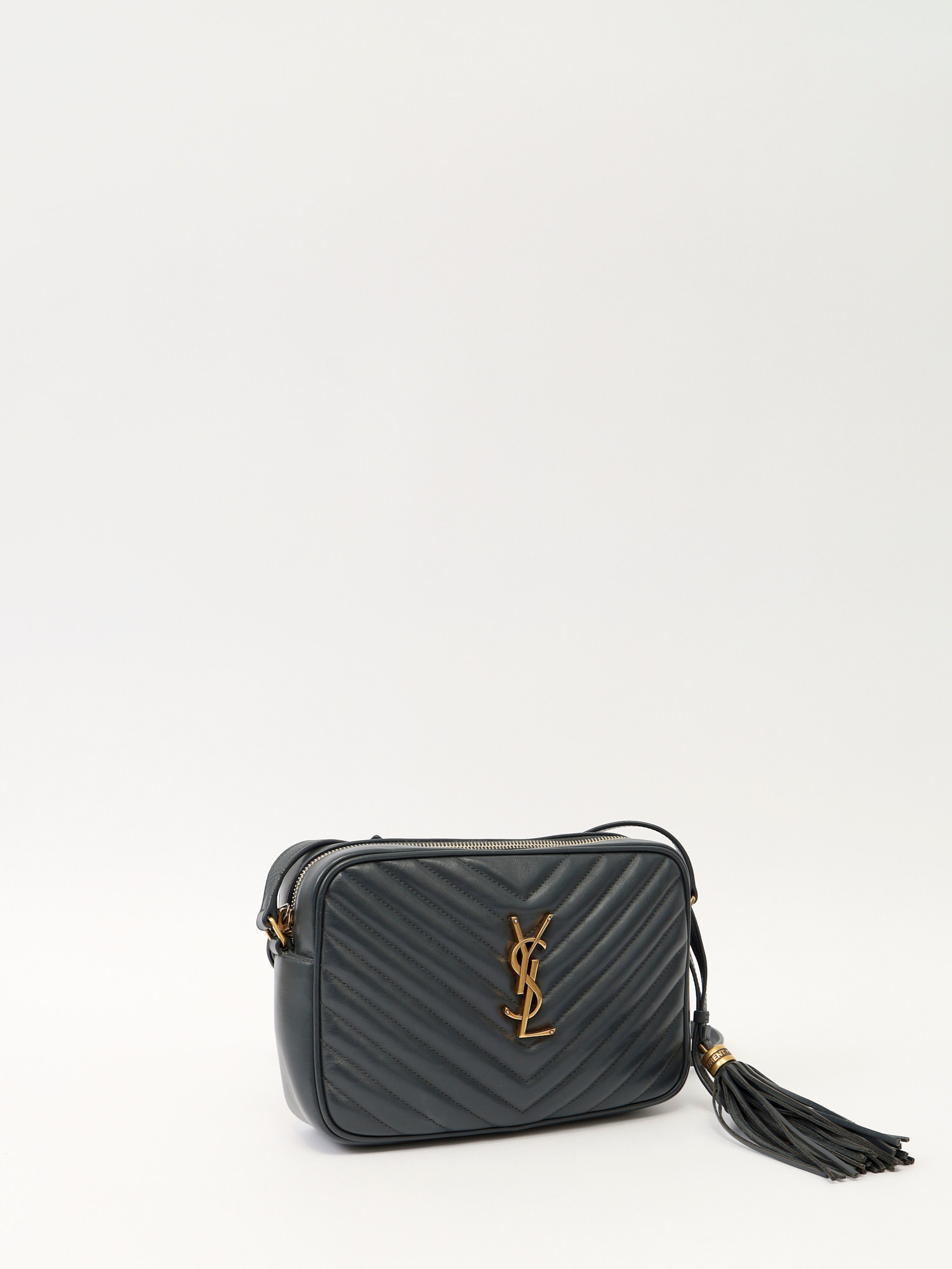 Сумки Saint Laurent Lou изображение #3