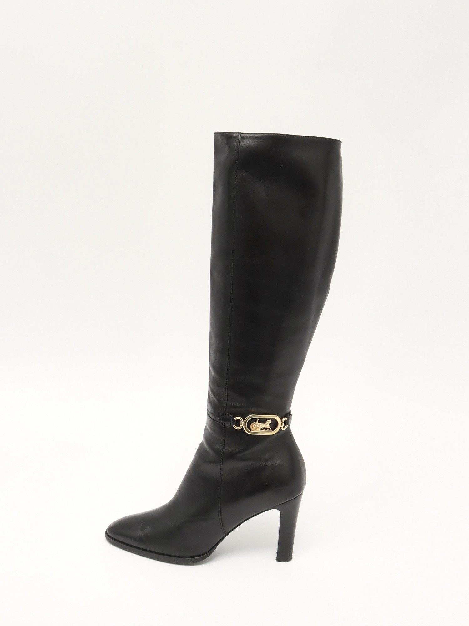 Celine  37 2