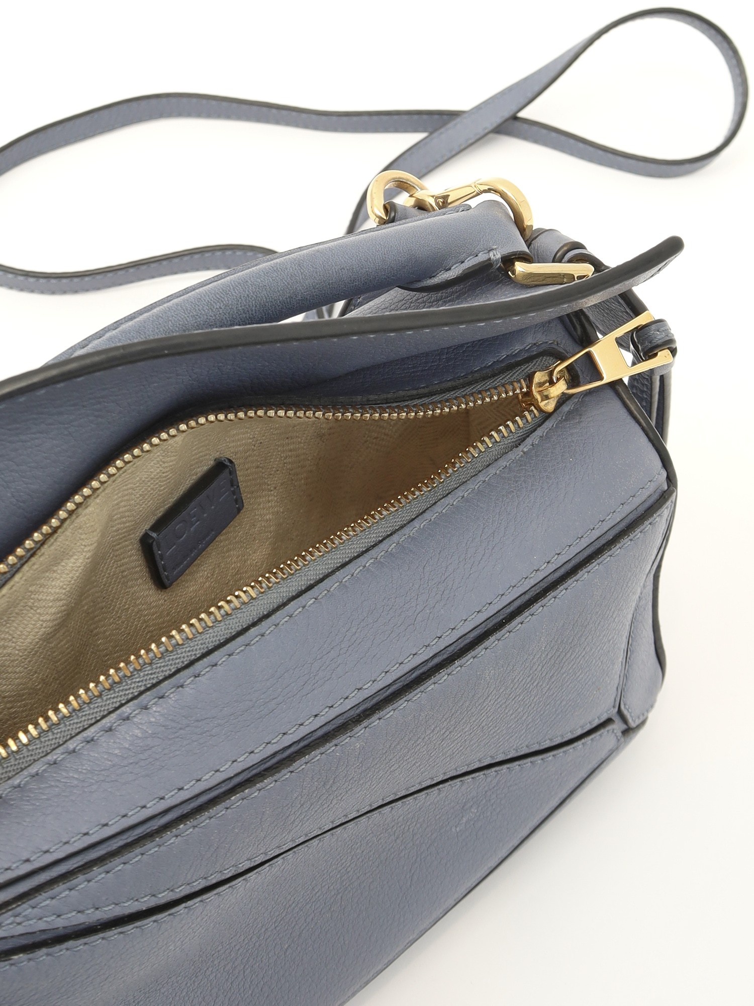 Loewe Puzzle  17