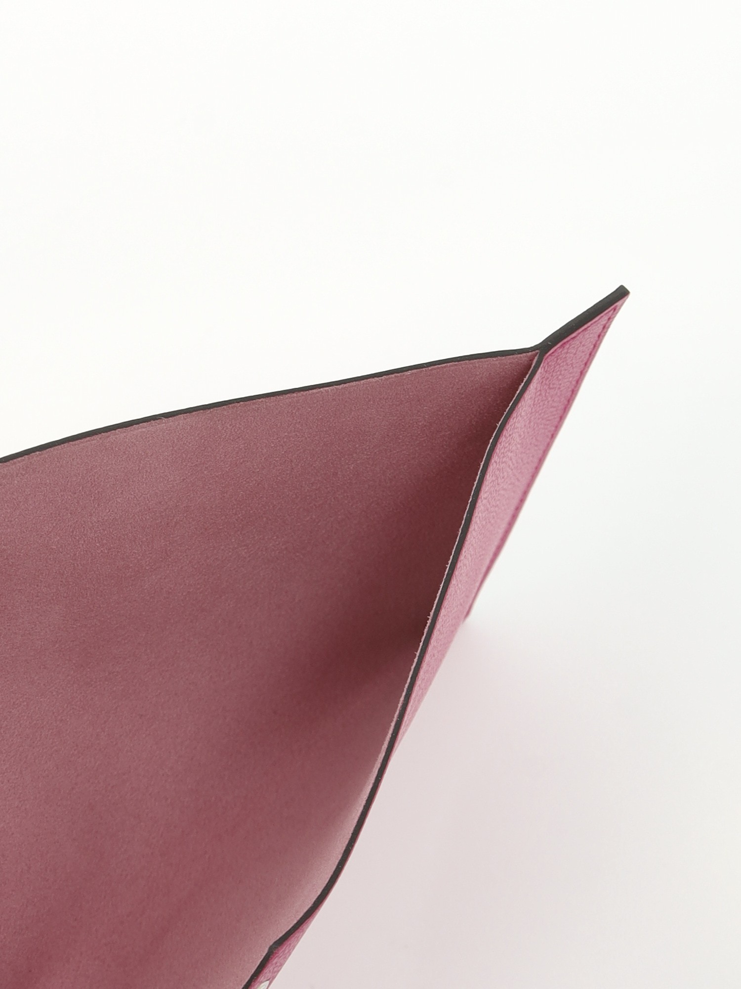 Hermes Cover for documents 4