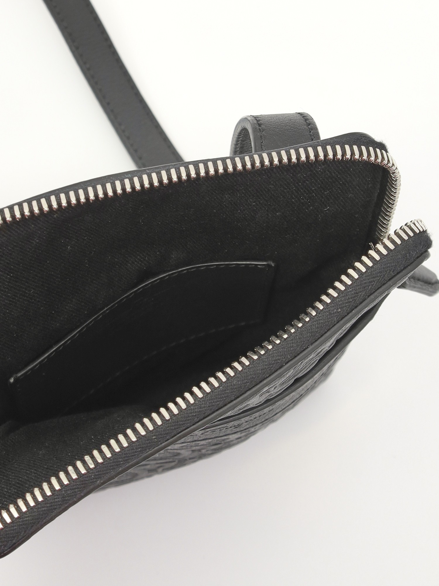 Salvatore Ferragamo Gancini 8