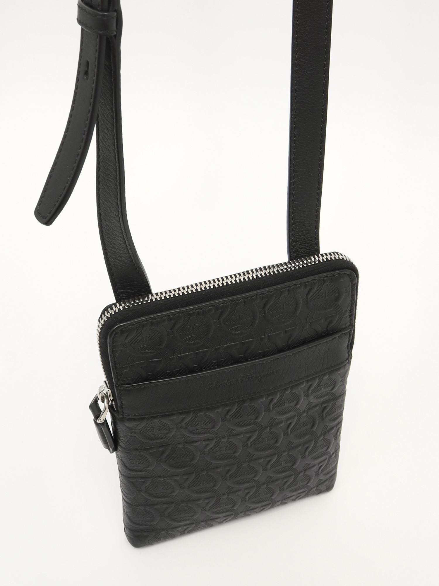 Salvatore Ferragamo Gancini 4