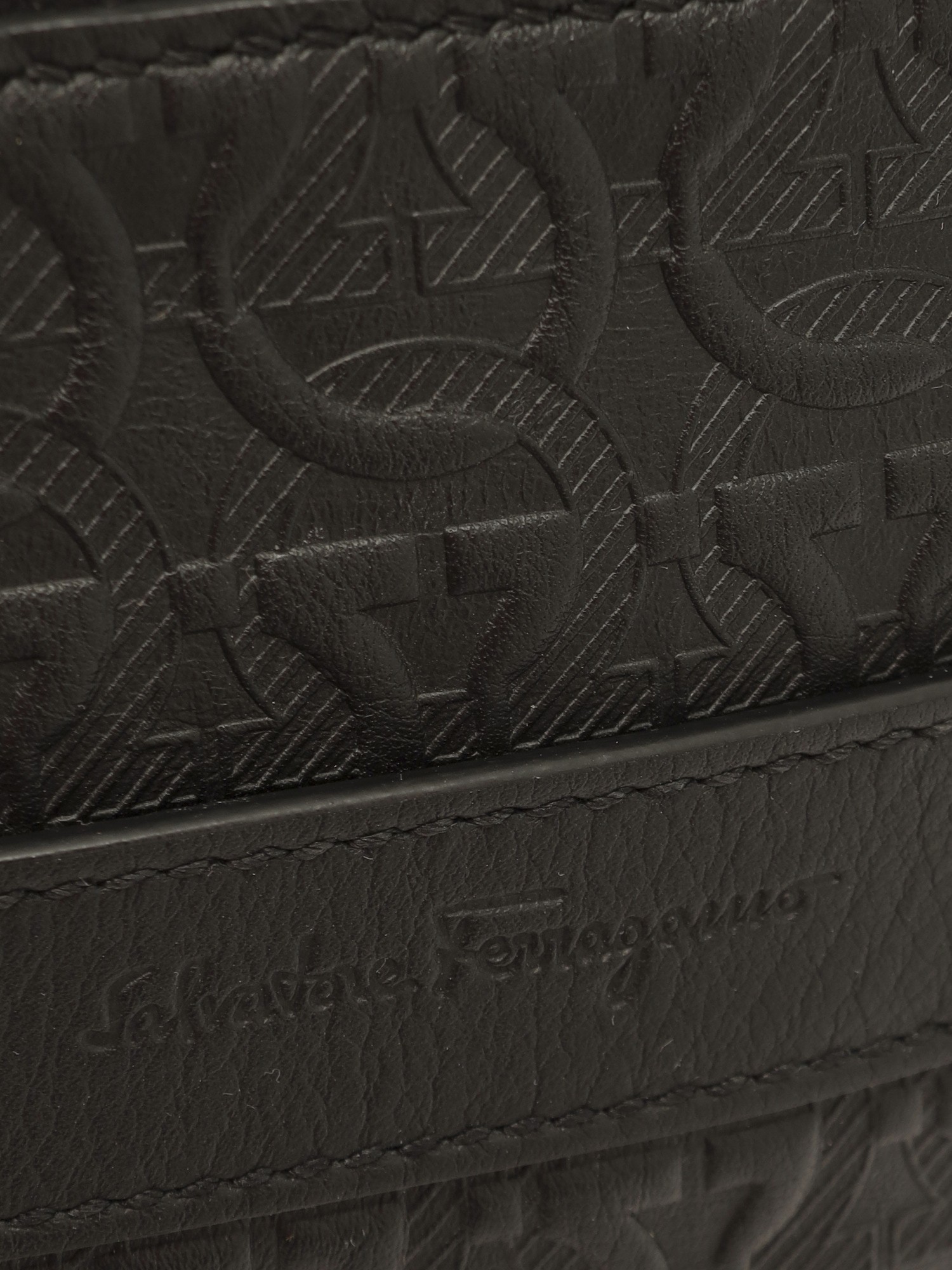 Salvatore Ferragamo Gancini 5