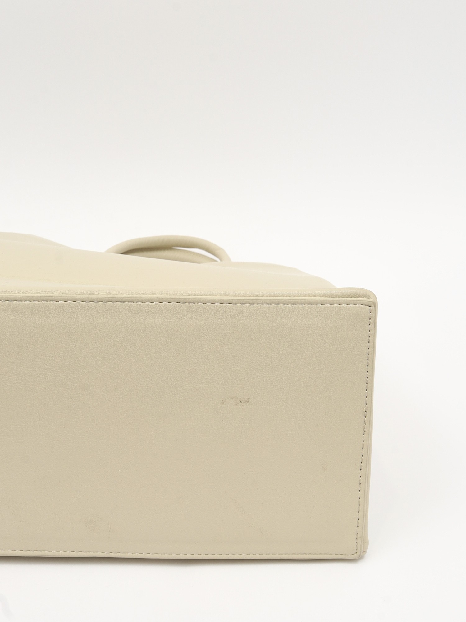 Axel Arigato Leather Bag 7