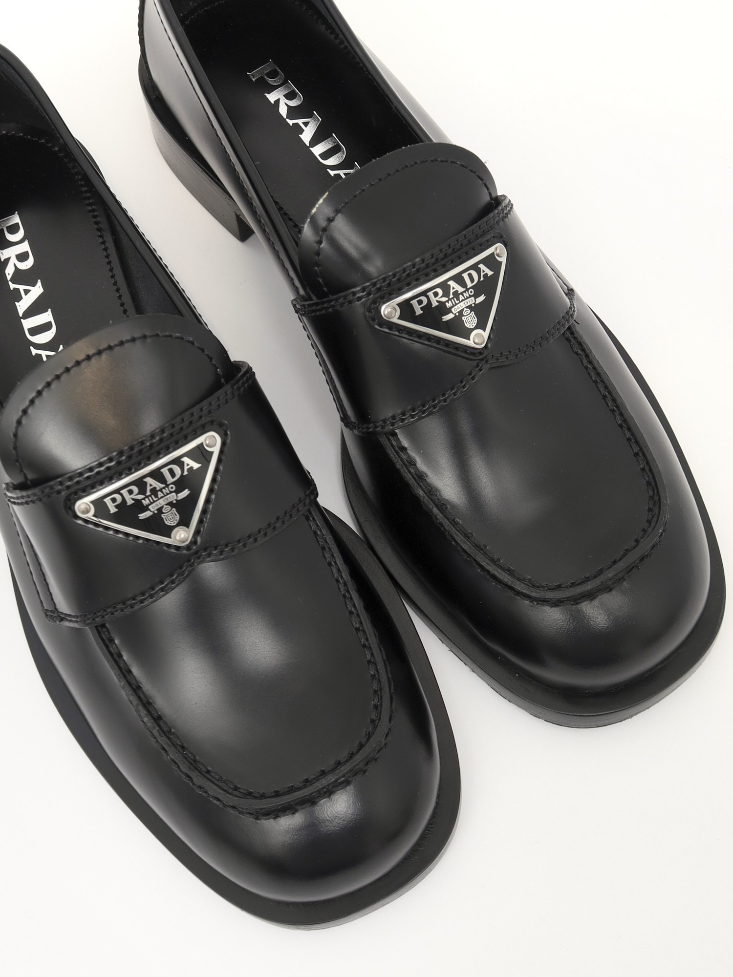 Обувь Prada Laquer Loafers 38.5 изображение #7