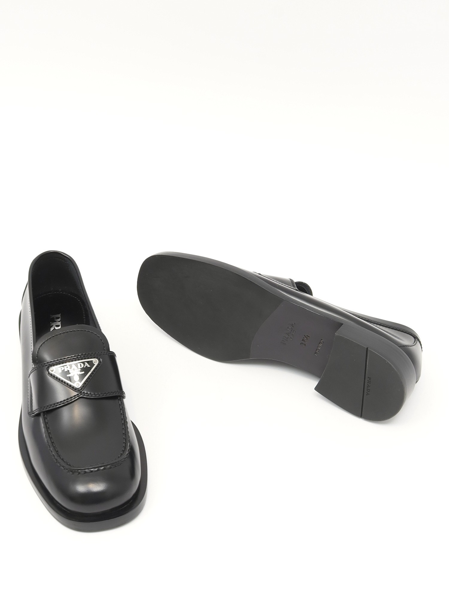 Обувь Prada Laquer Loafers 38.5 изображение #10