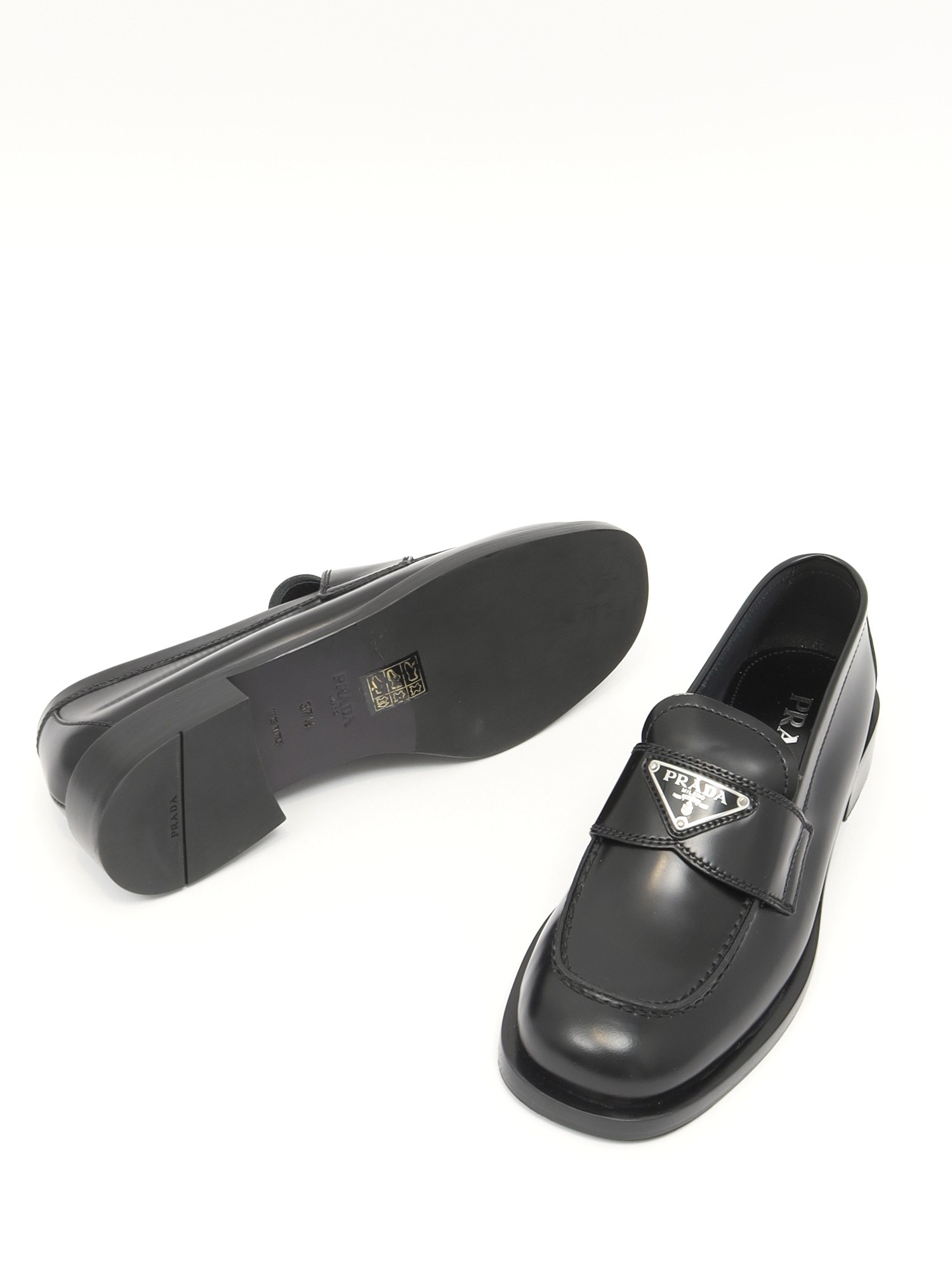 Обувь Prada Laquer Loafers 38.5 изображение #11