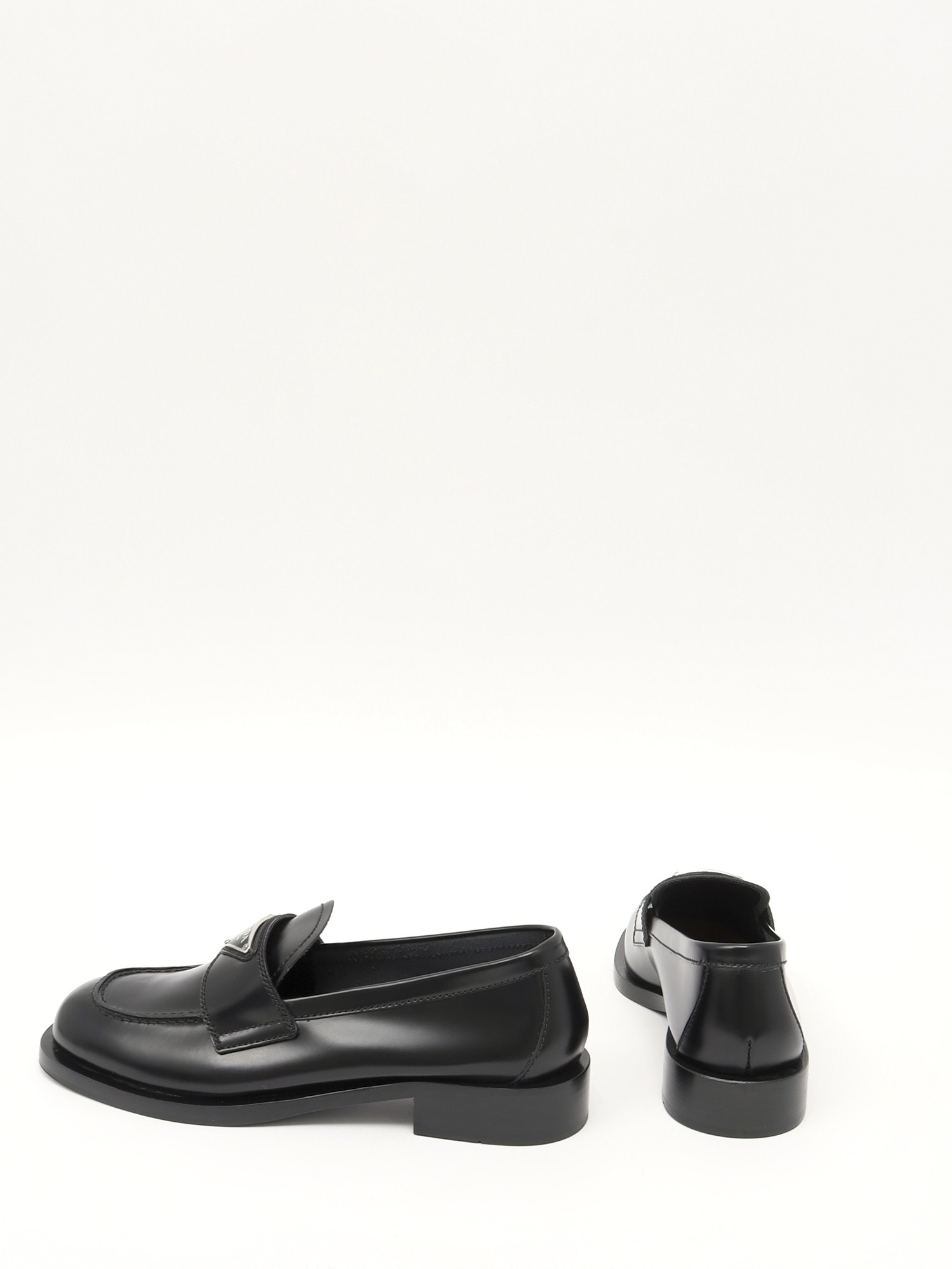 Обувь Prada Laquer Loafers 38.5 изображение #4