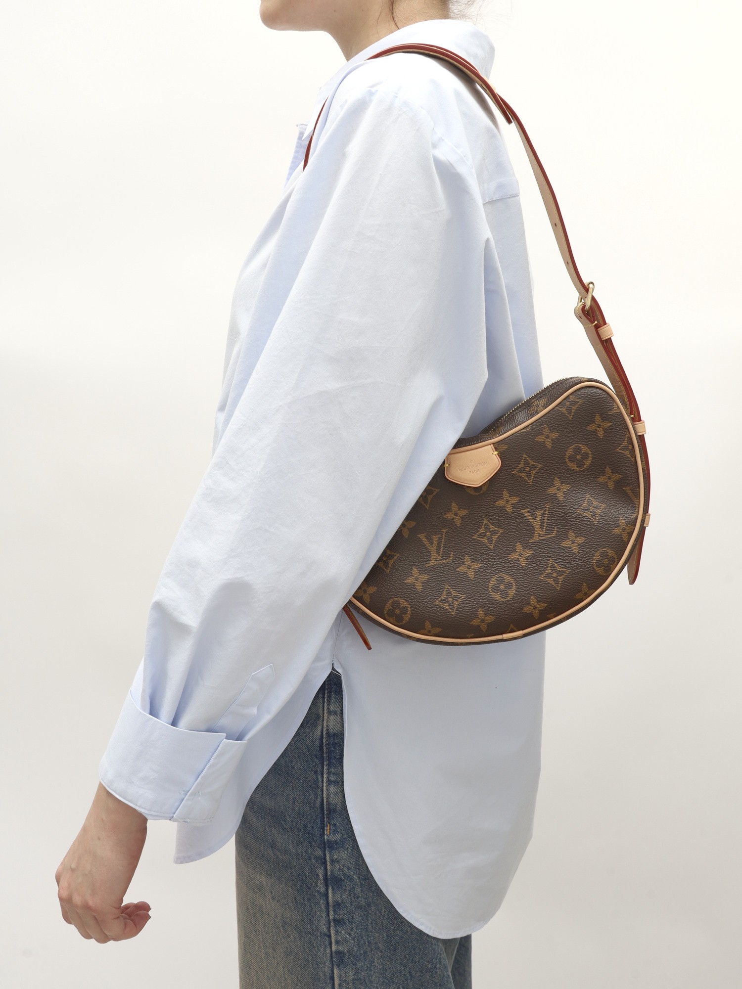 Louis Vuitton Croissant  2