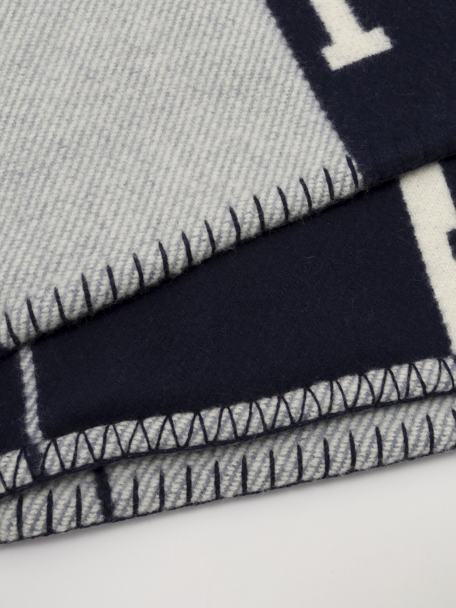 Hermes Blanket 3