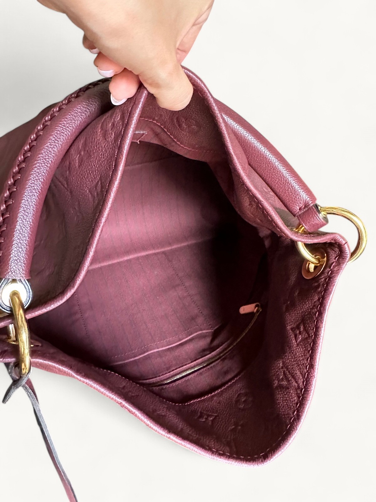 Louis Vuitton Artsy 4