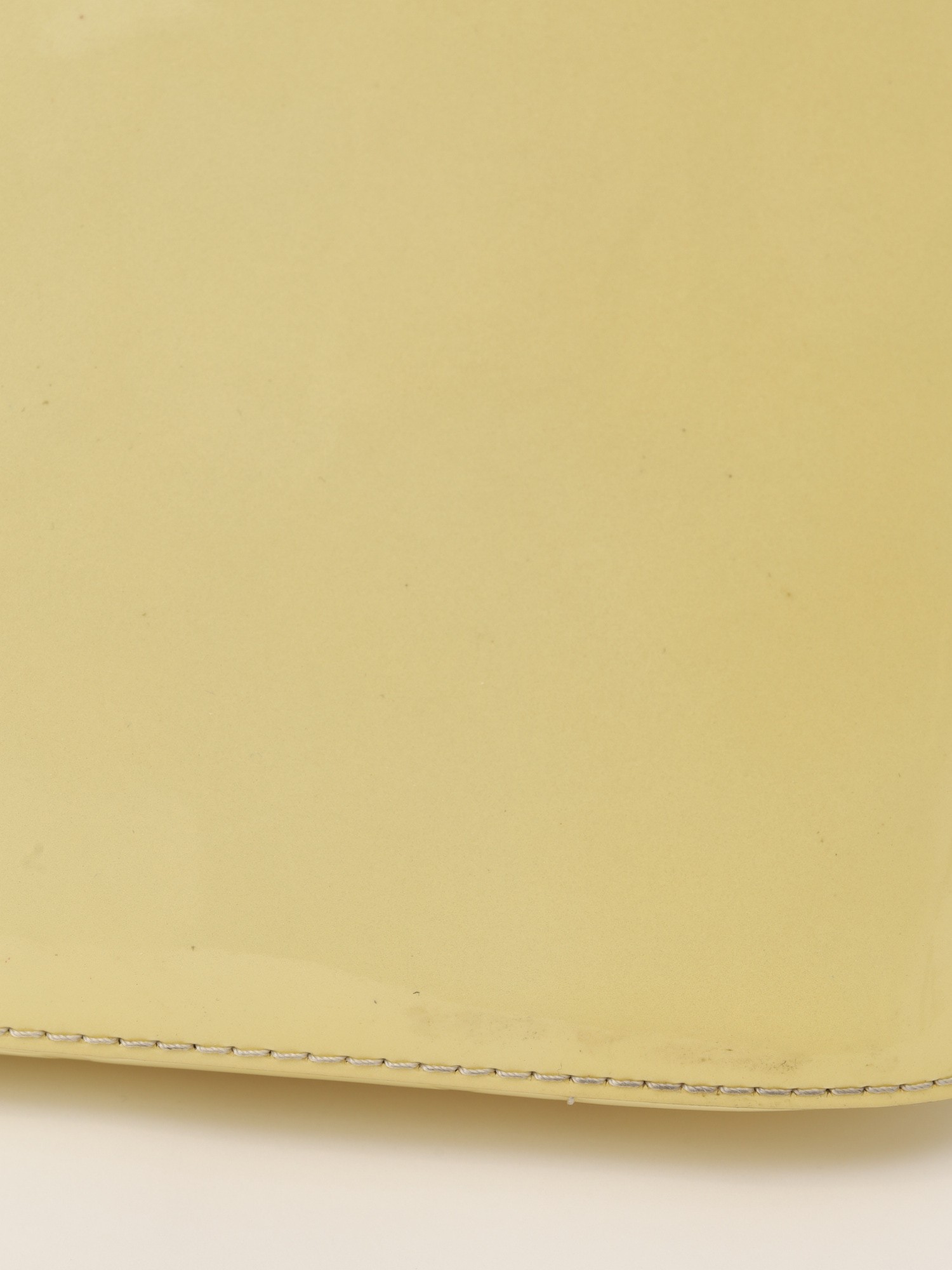 Louis Vuitton Rosewood Avenue 15