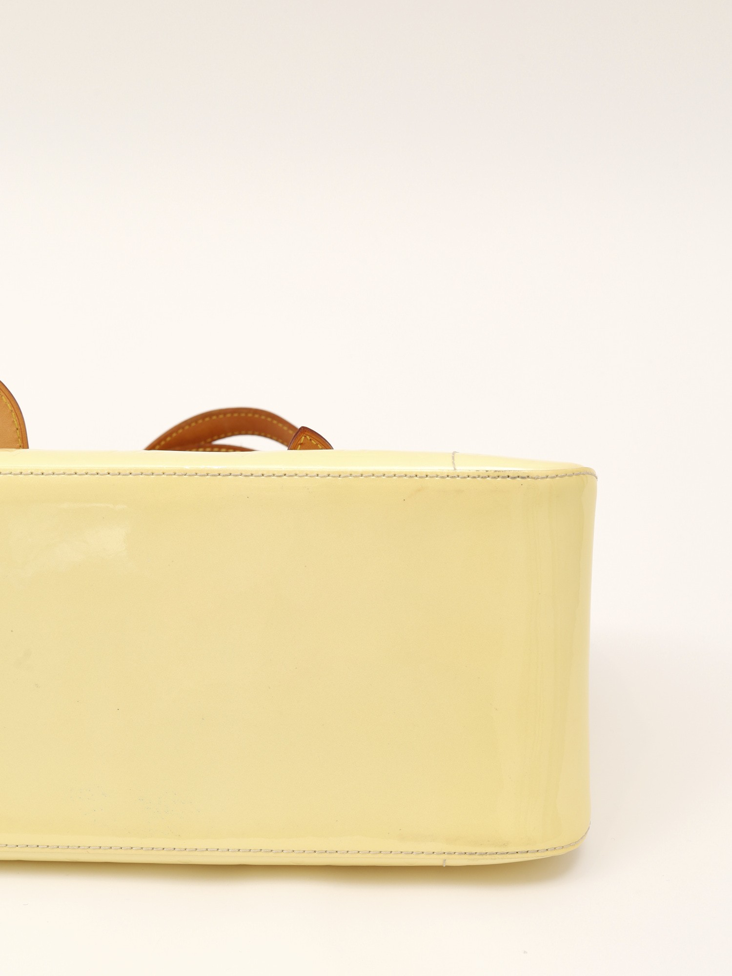 Louis Vuitton Rosewood Avenue 12