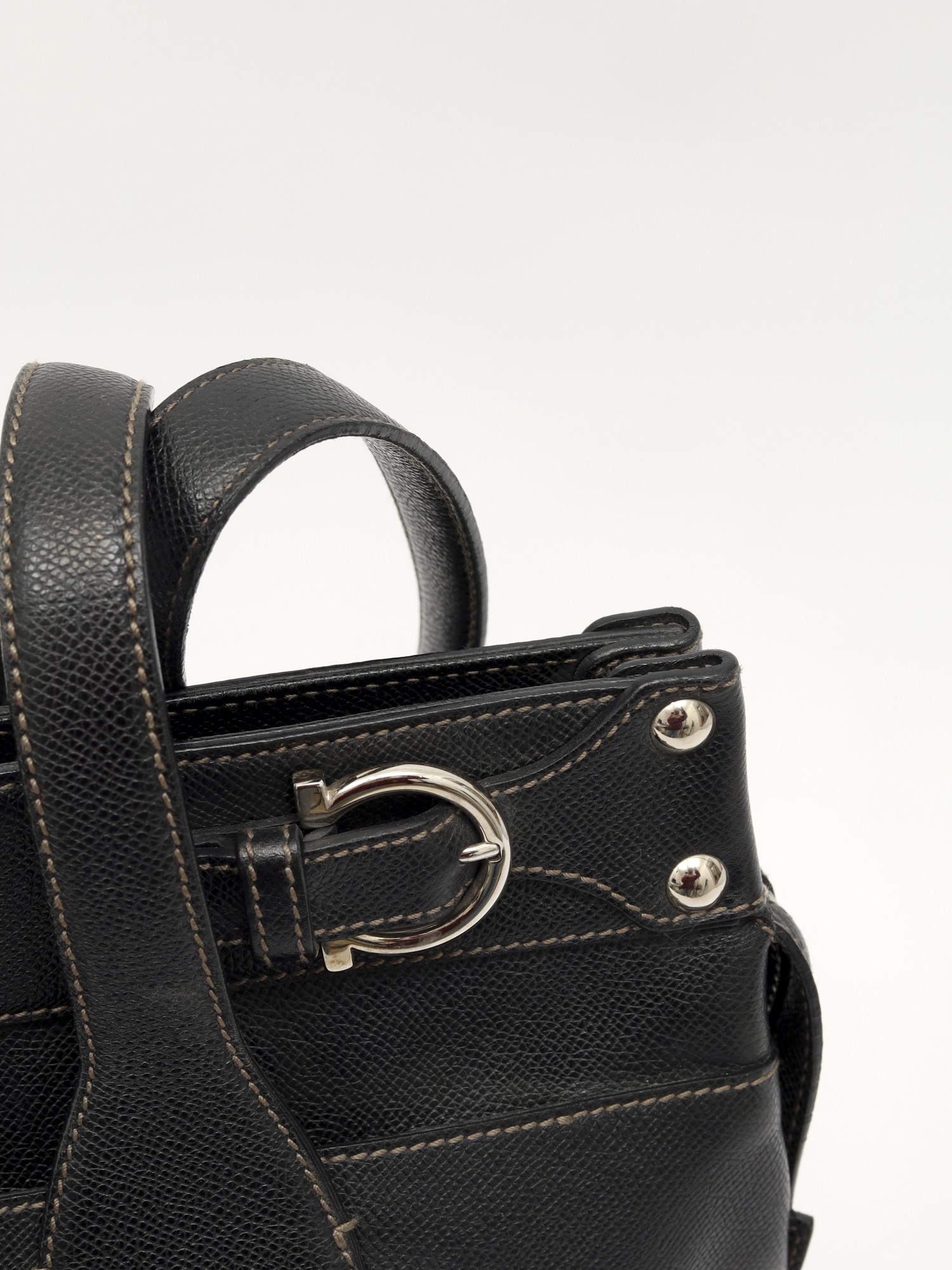 Salvatore Ferragamo Leather Bag 7