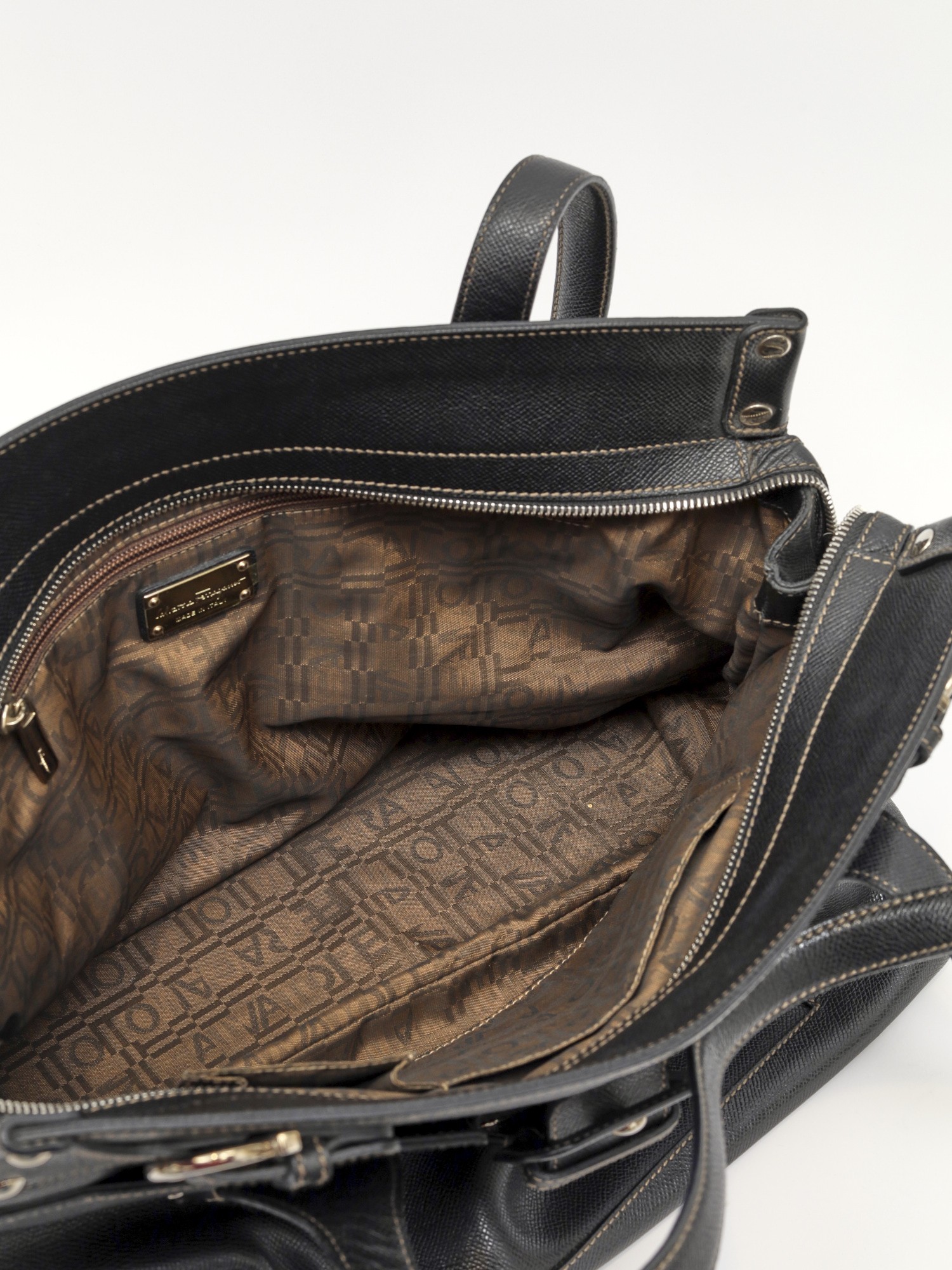 Salvatore Ferragamo Leather Bag 10