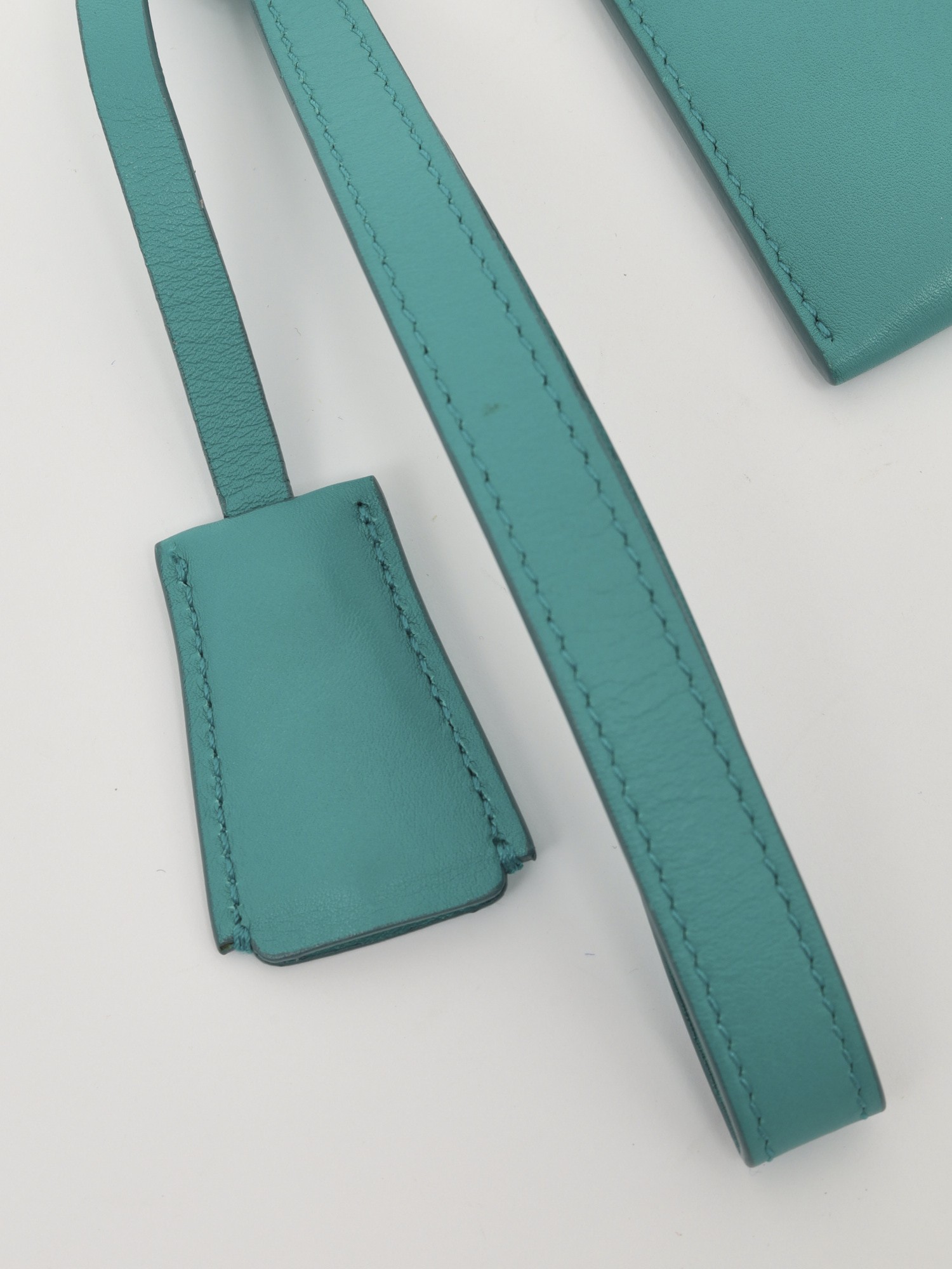 Salvatore Ferragamo Afef 6