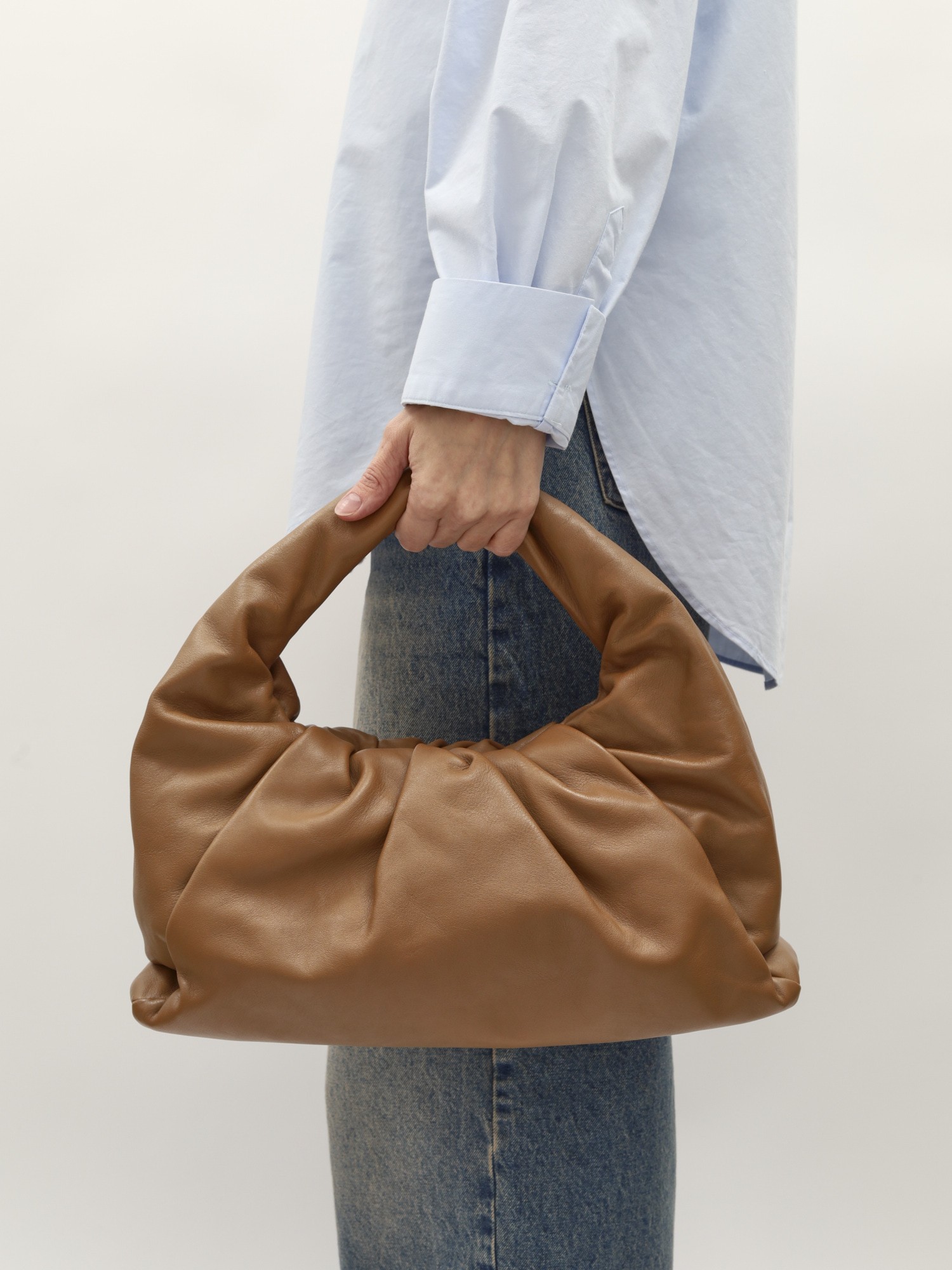 Bottega Veneta Pouch  2