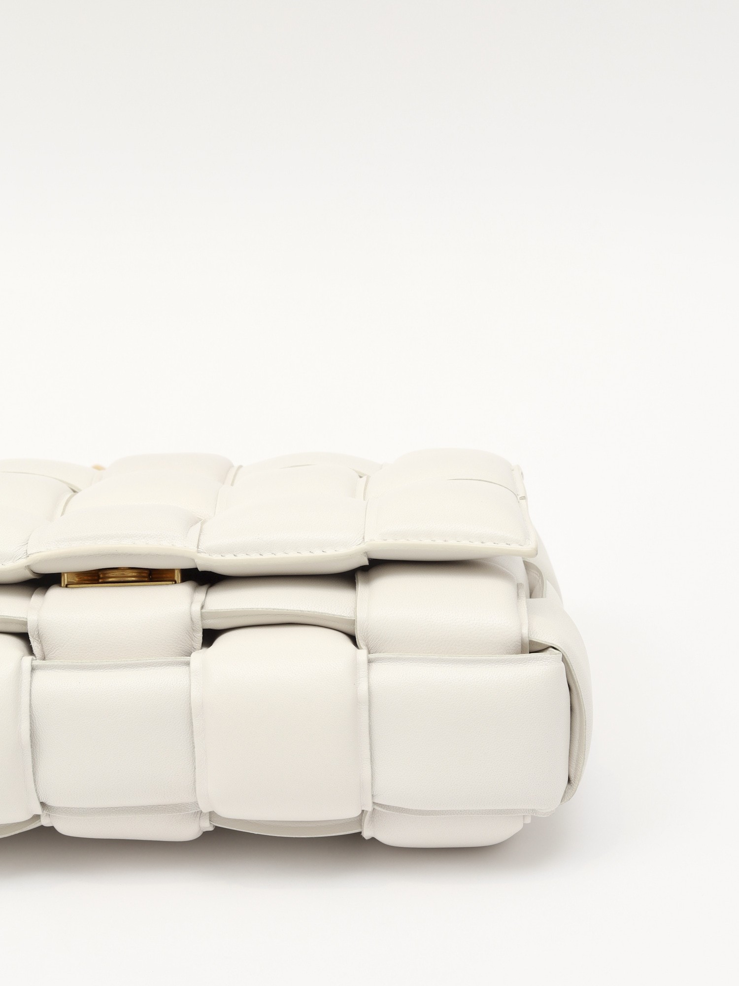 Bottega Veneta Chain Cassette 6