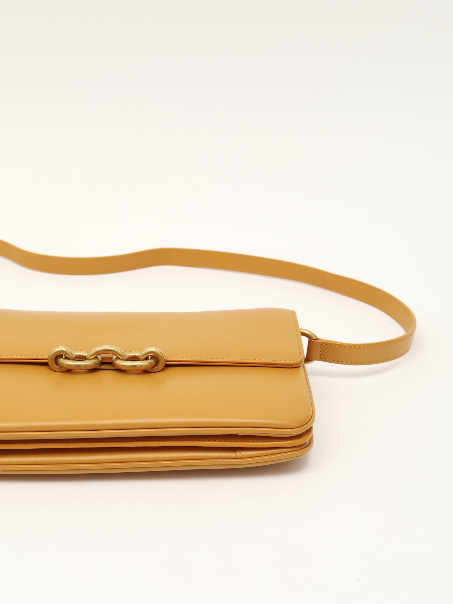 Saint Laurent Le Maillon 9