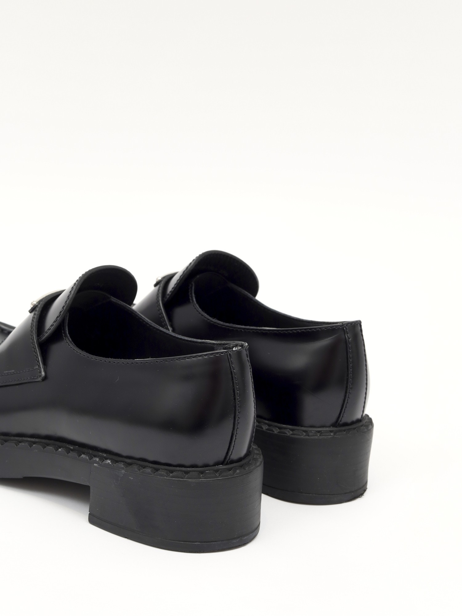 Обувь Prada Laquer Loafers 37.5 изображение #9