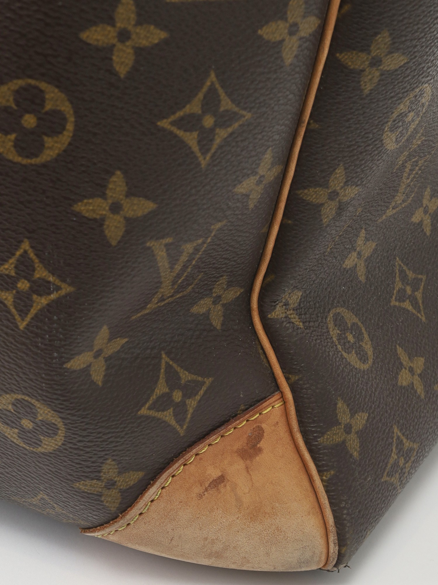 Louis Vuitton Sirius 8
