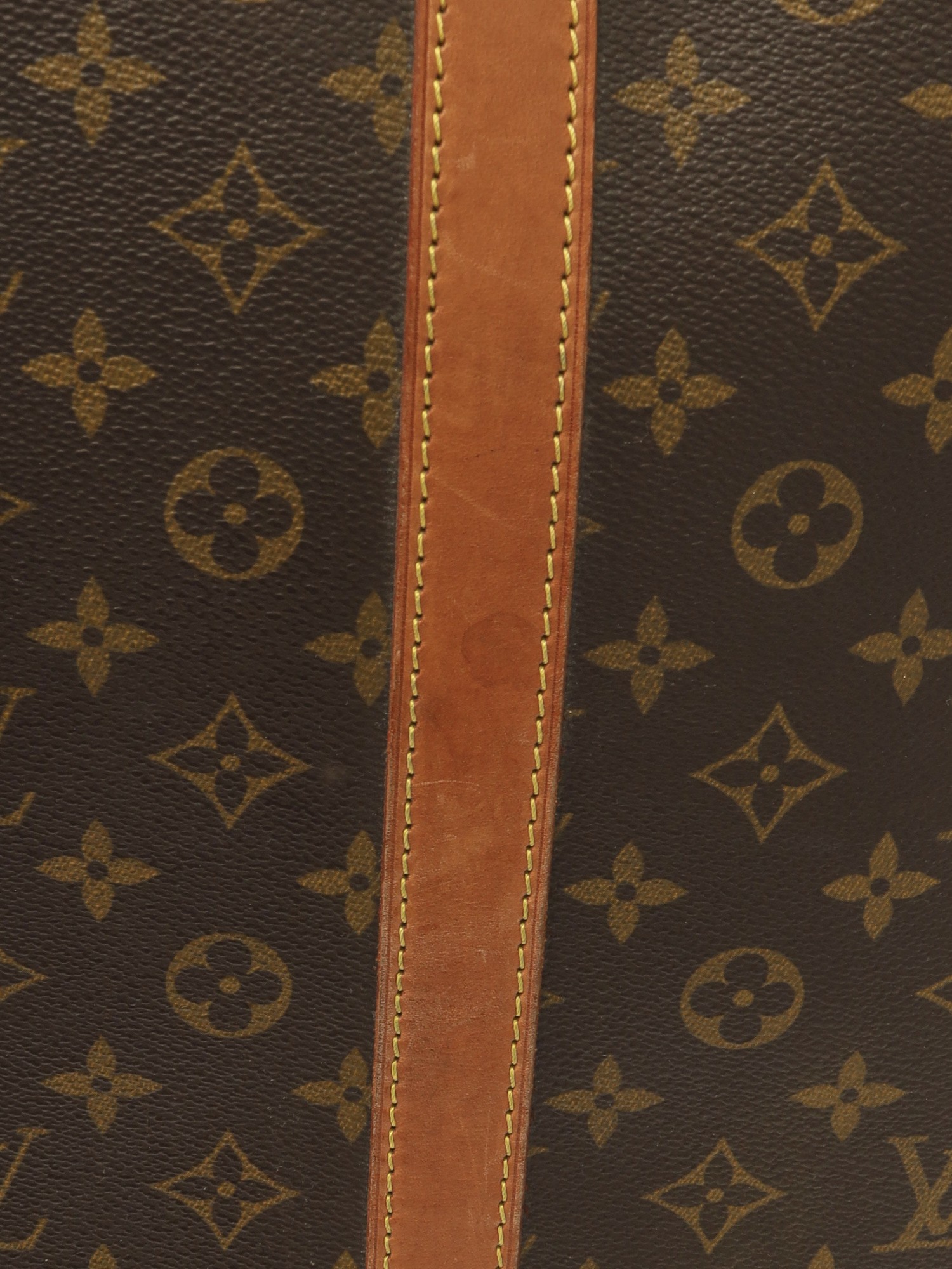 Louis Vuitton Sirius 13