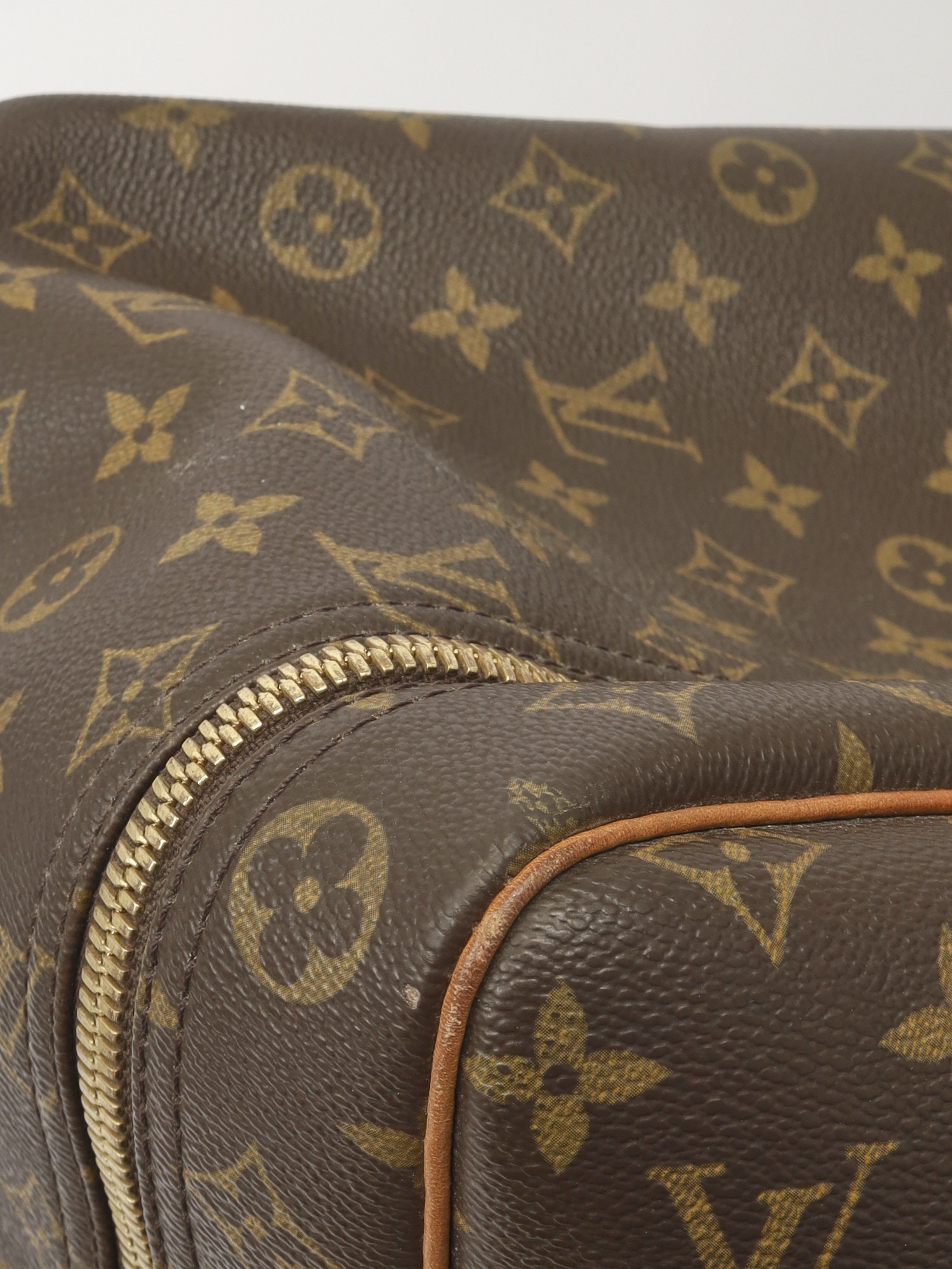 Louis Vuitton Sirius 12