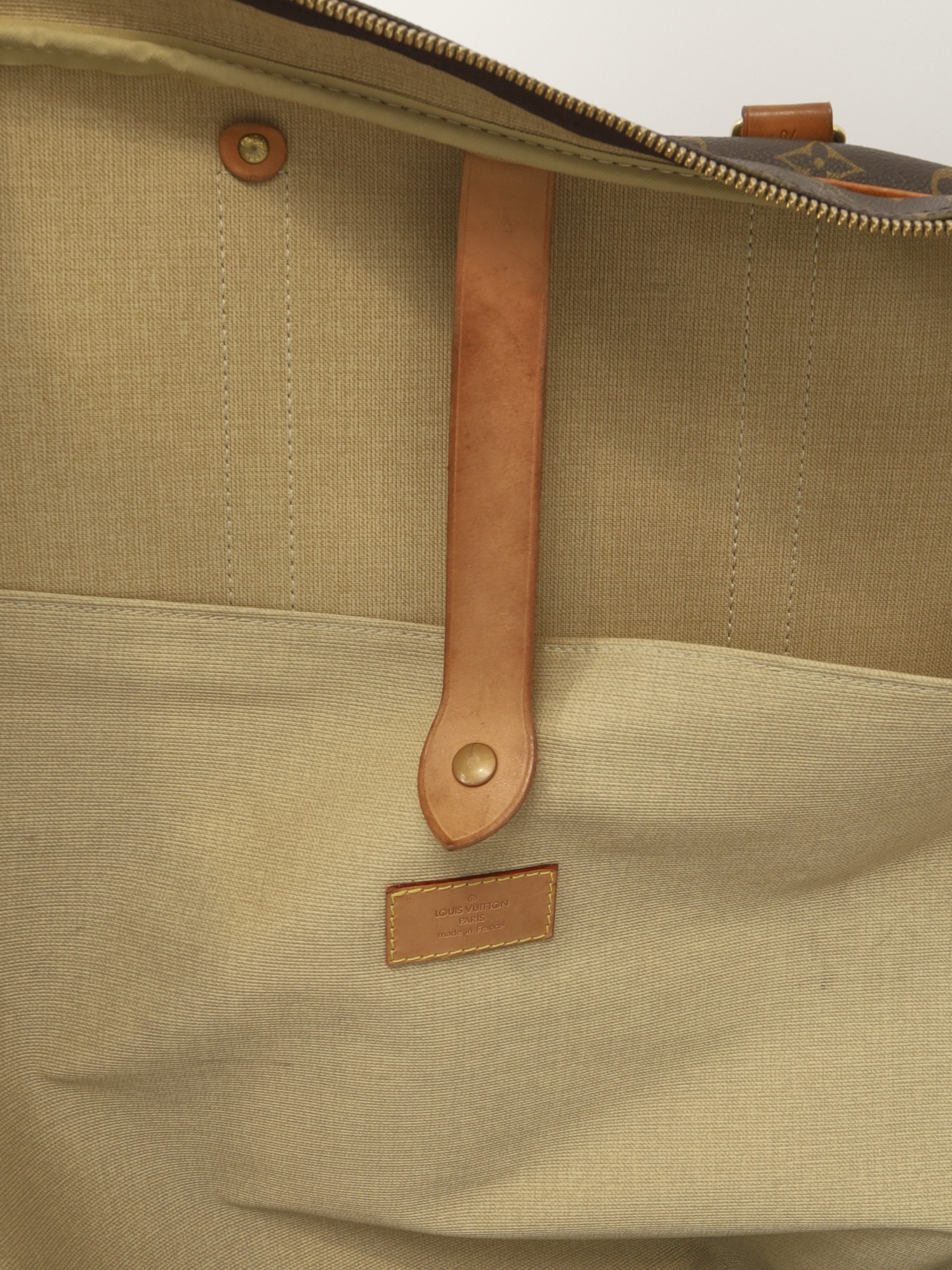 Louis Vuitton Sirius 20