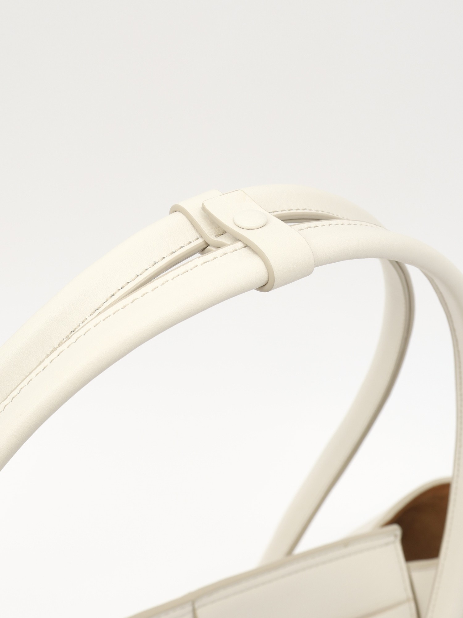 Bottega Veneta Arco 5