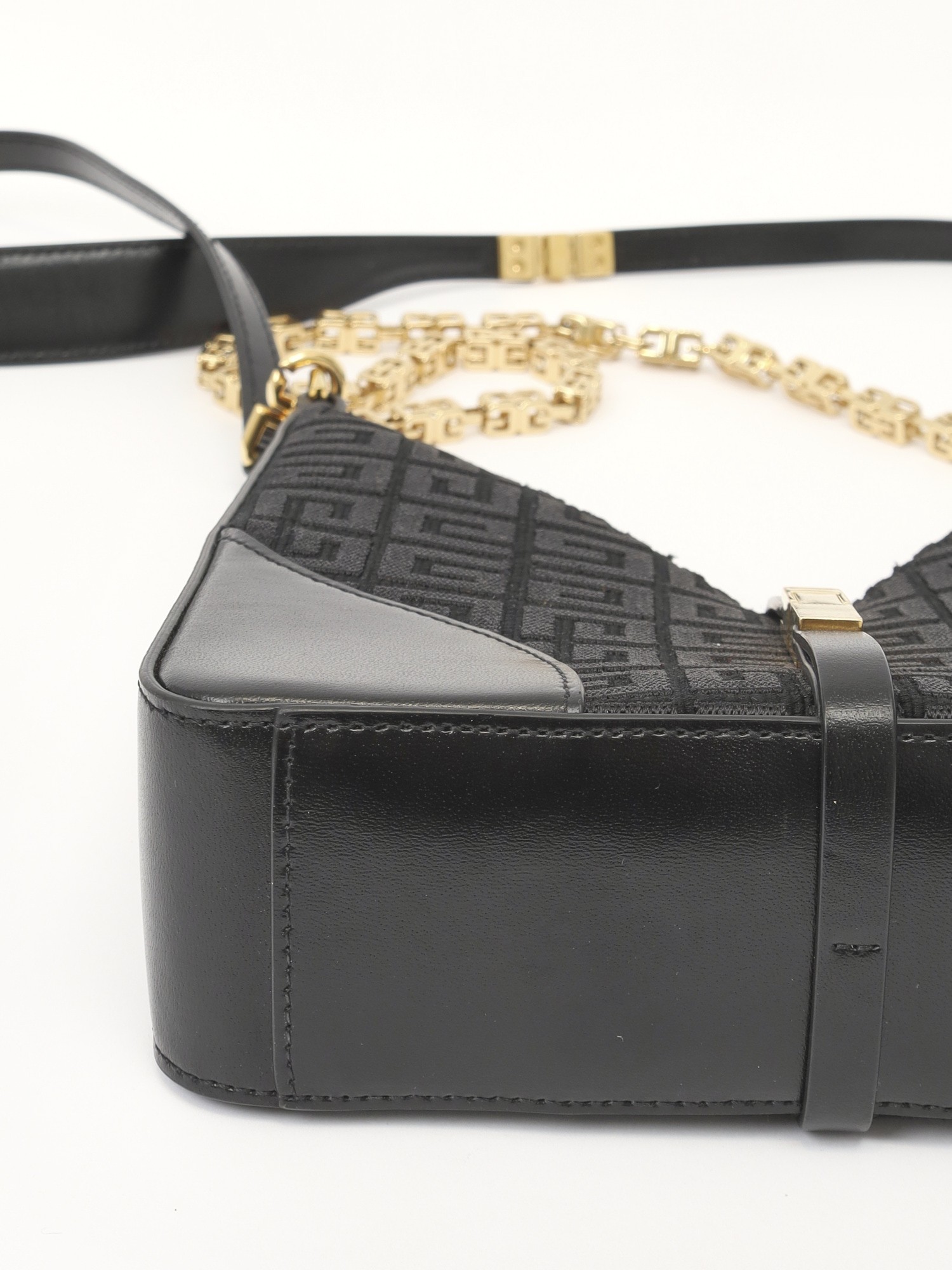 Givenchy Cut Out  8