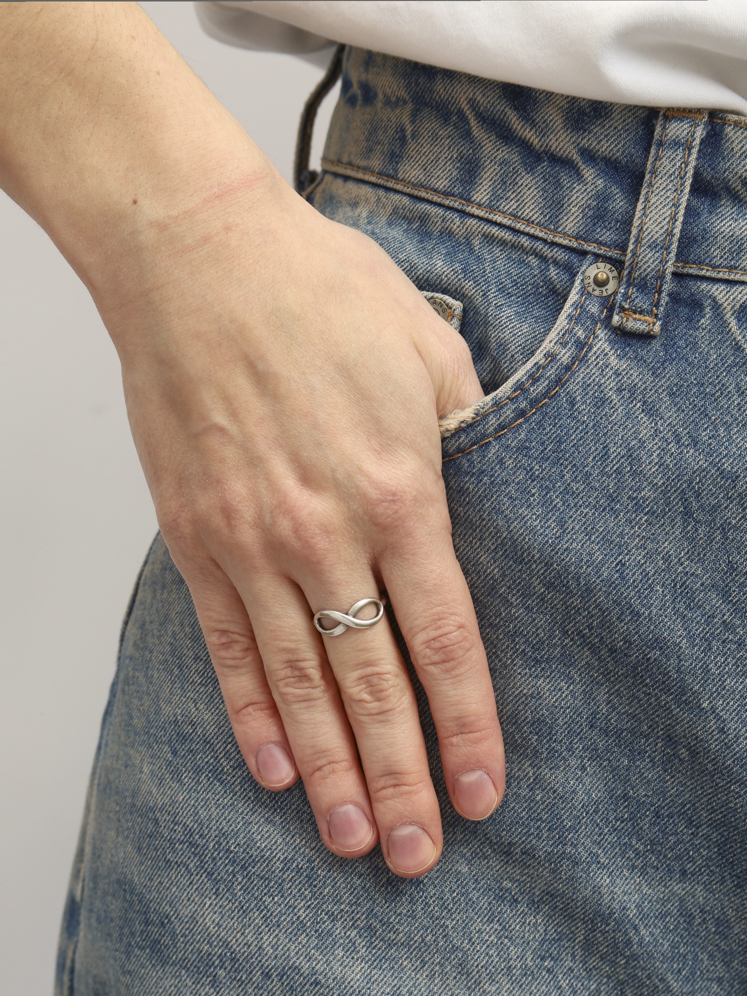 Tiffany  Infinity  1