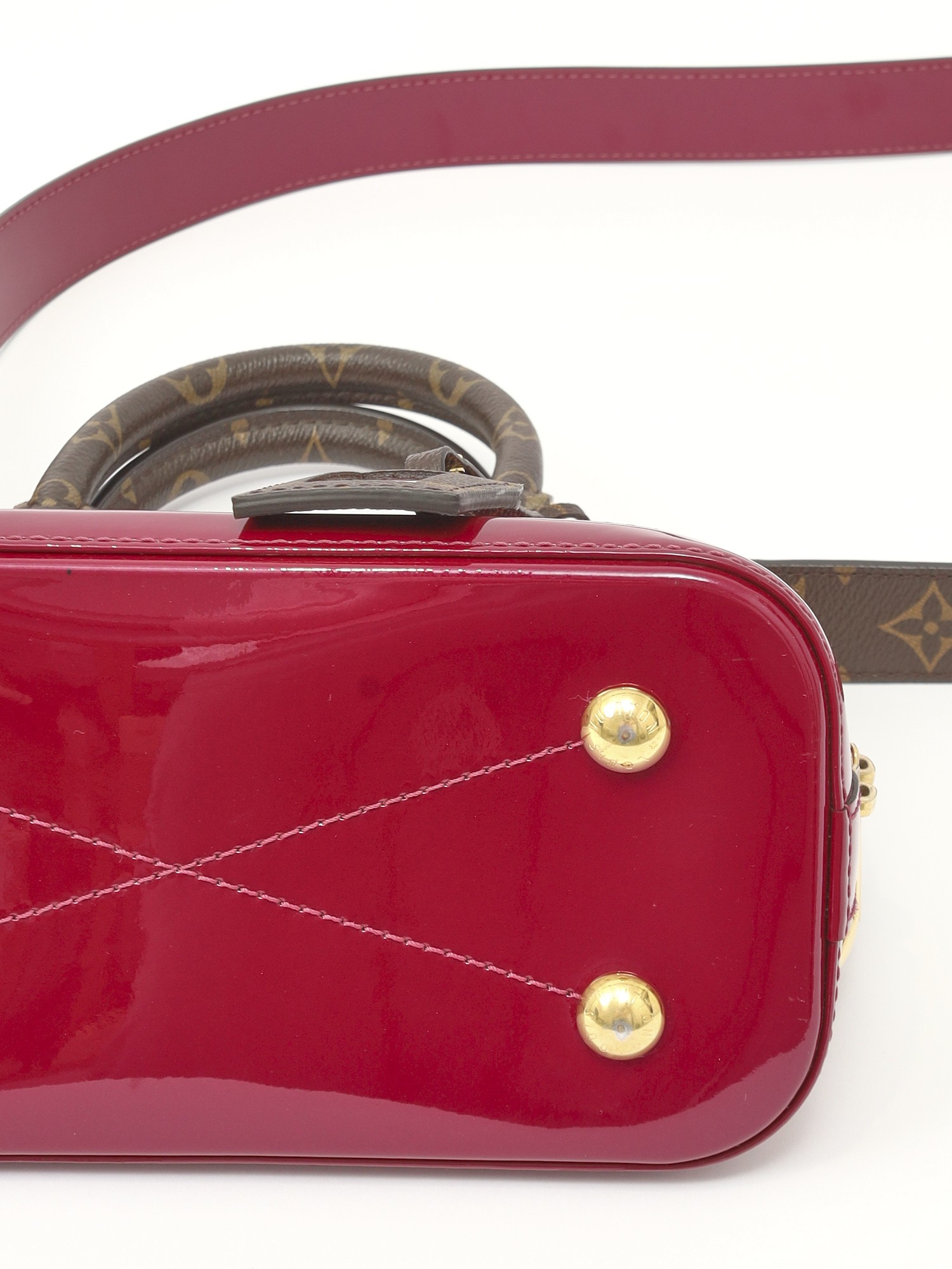 Louis Vuitton Alma 9