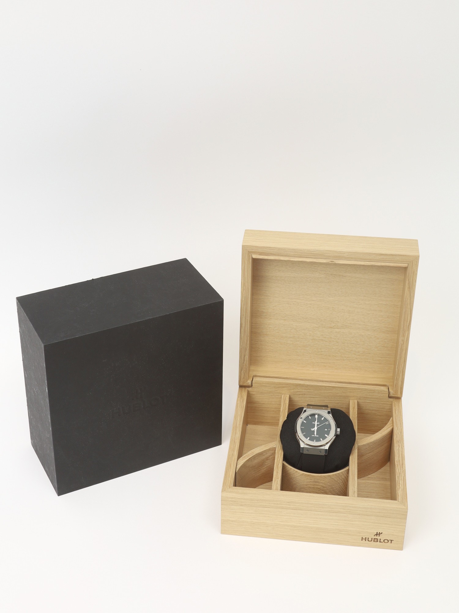 Hublot Classic Fusion  4
