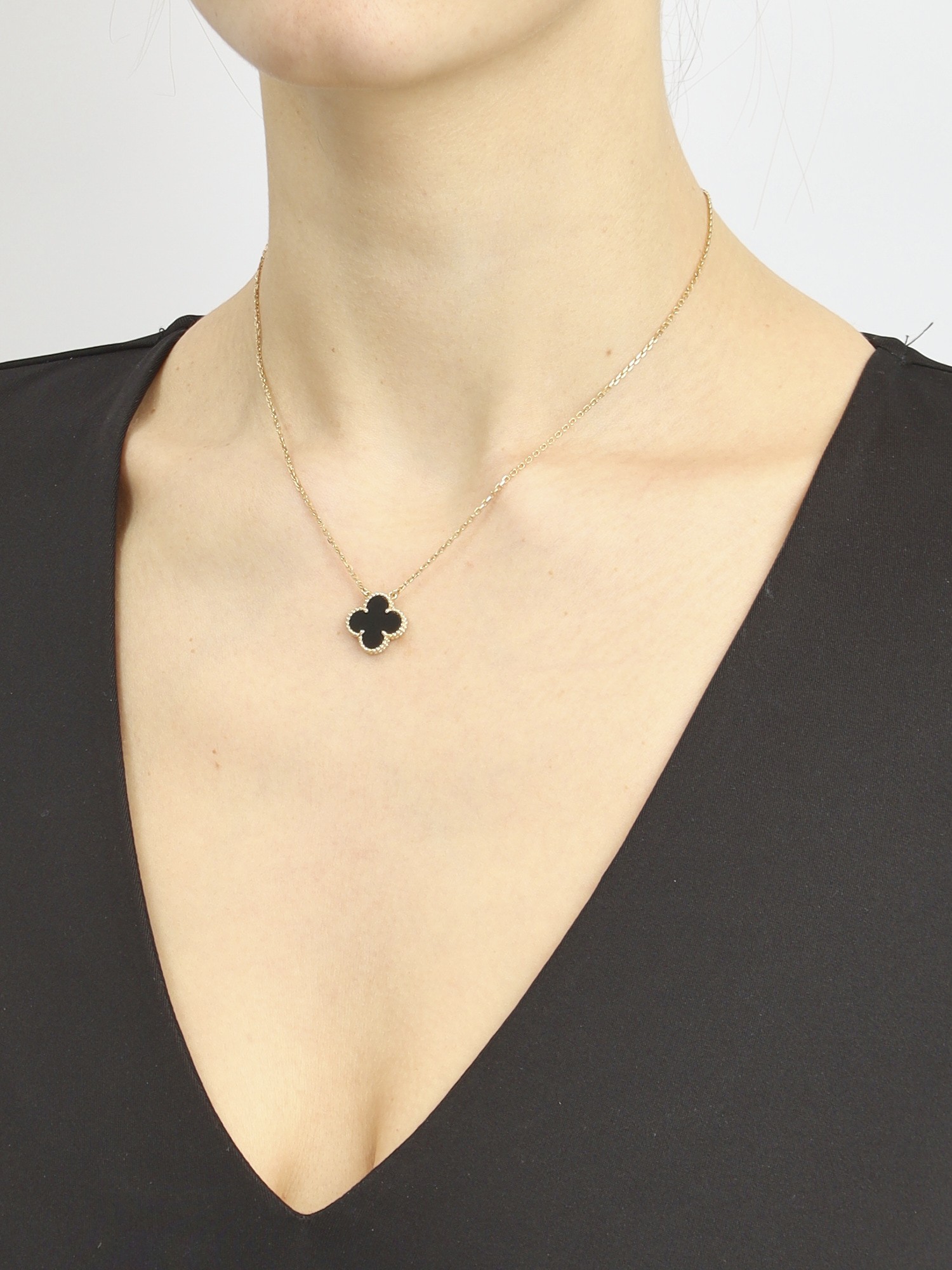 Van Cleef & Arpels Alhambra  1