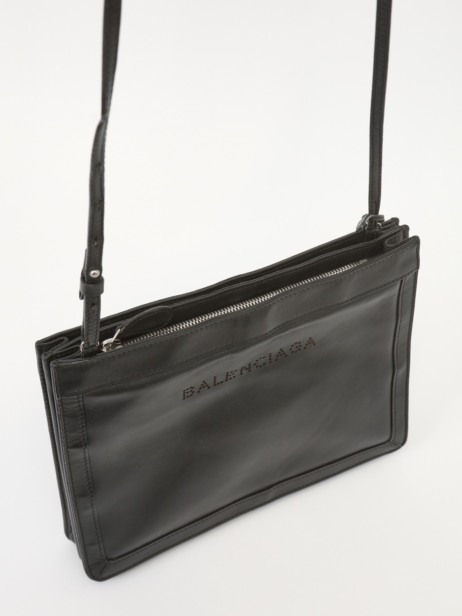 Balenciaga   5