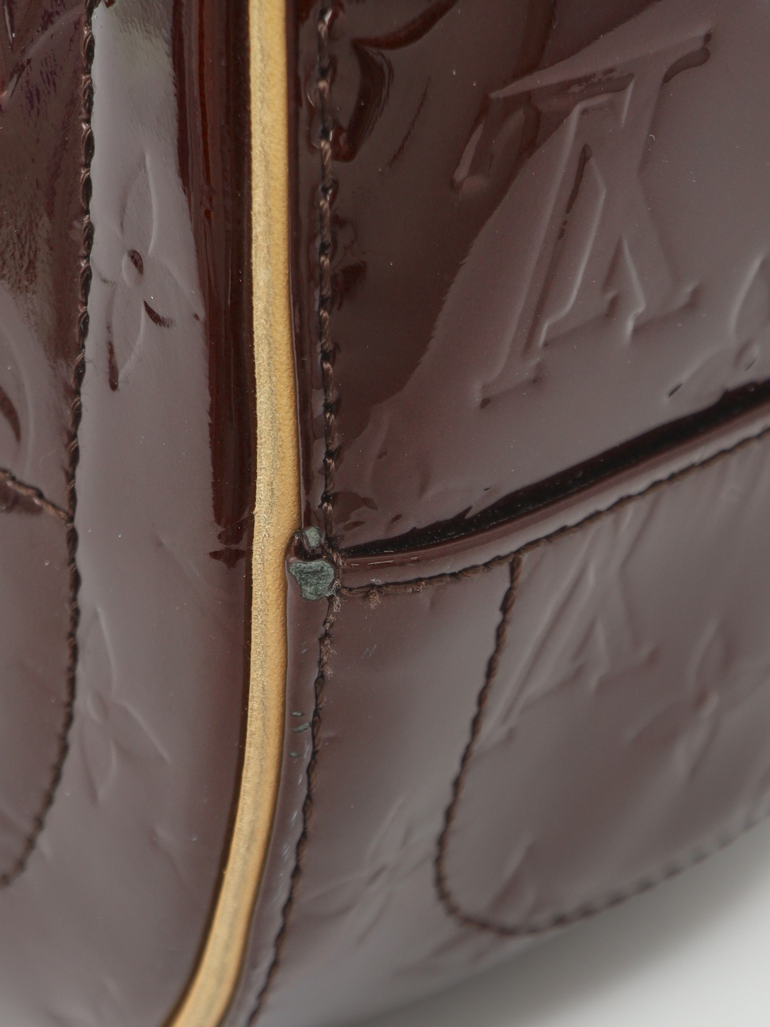 Louis Vuitton Summit Drive 10