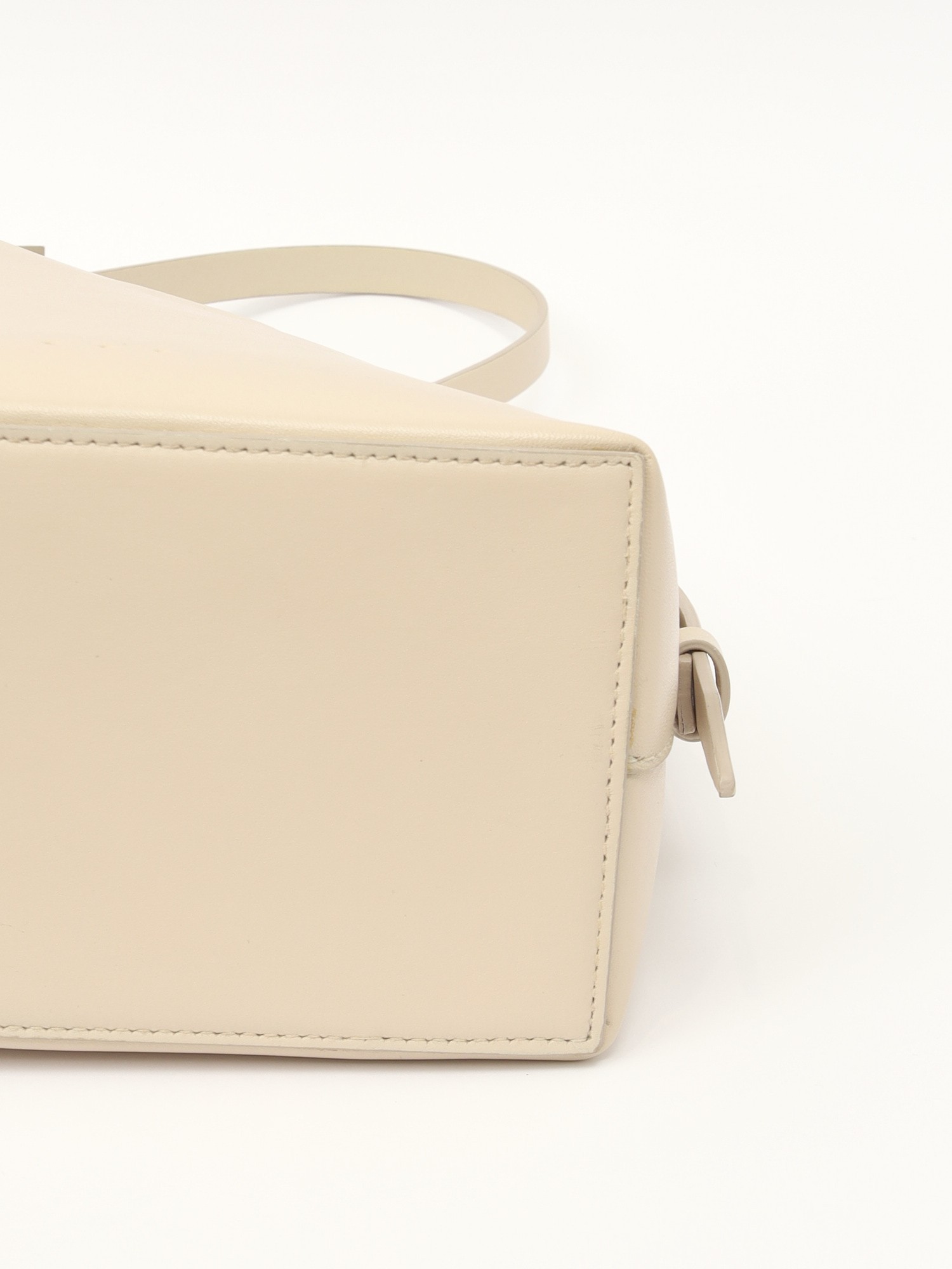 Aesther Ekme Demi Lune 7