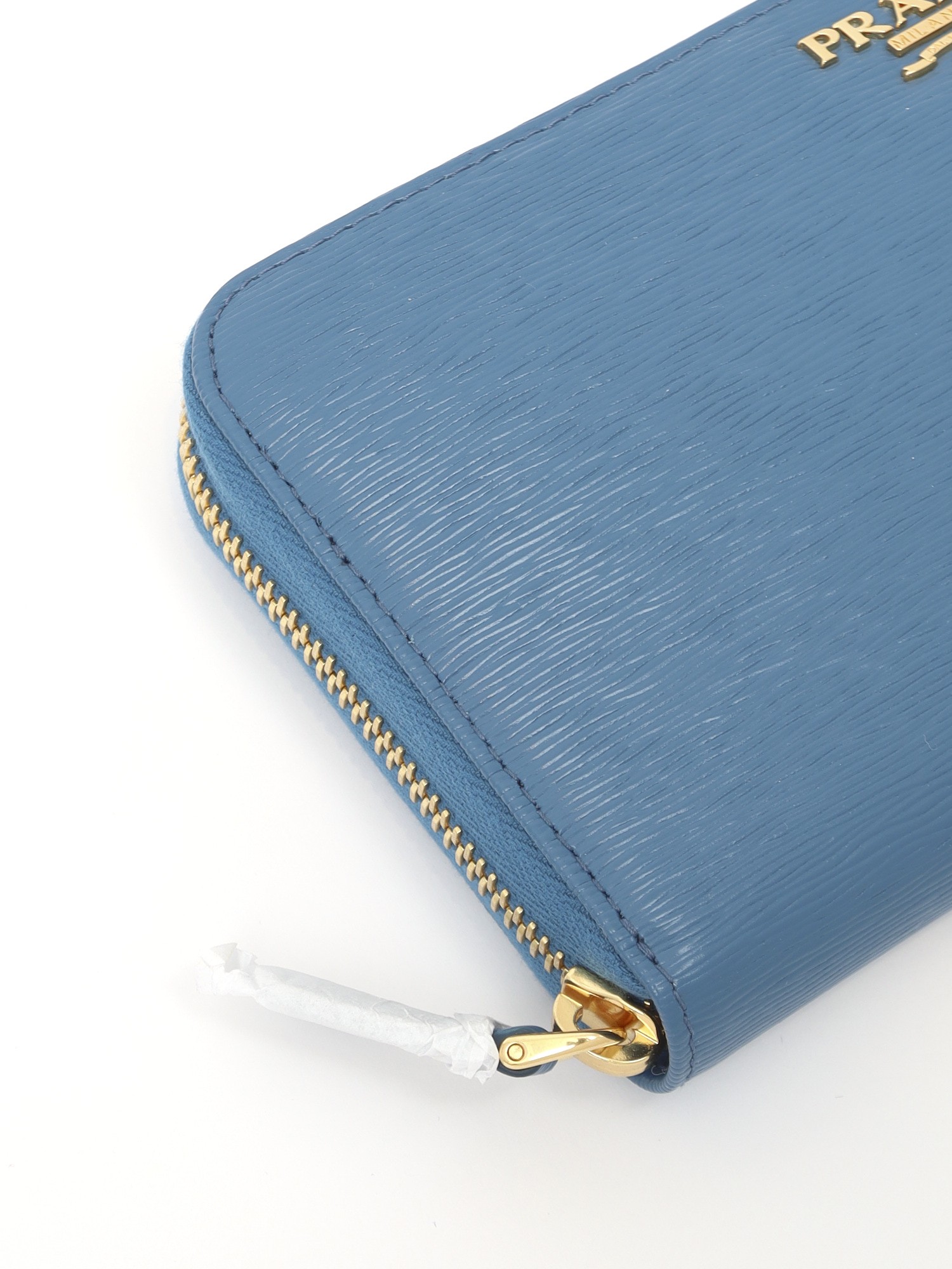 Prada Wallet  4