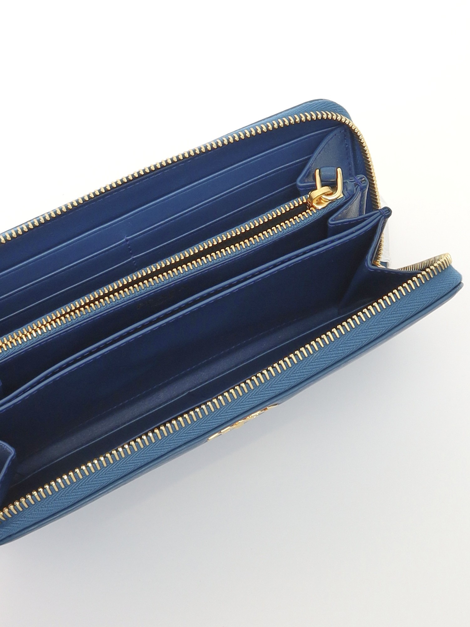 Prada Wallet  6