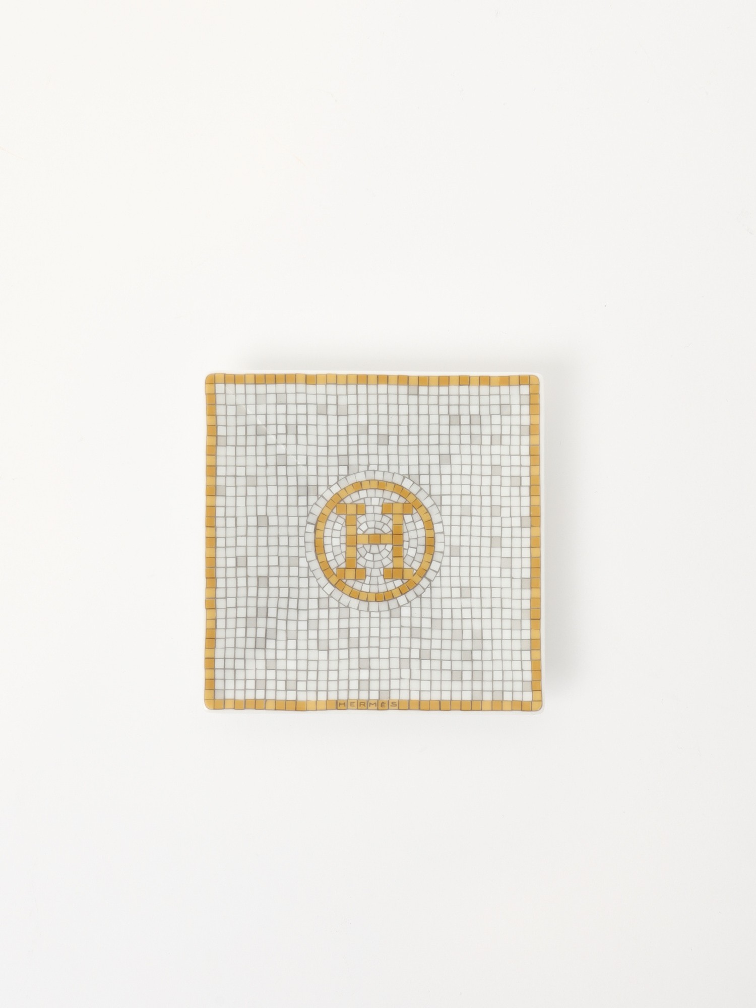 Hermes Set of plates  2