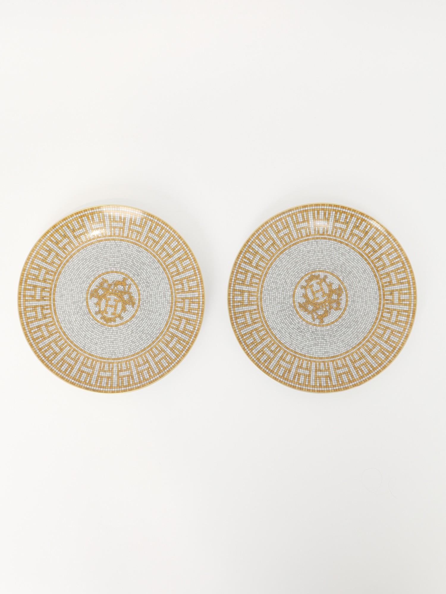 Hermes Set of plates  0