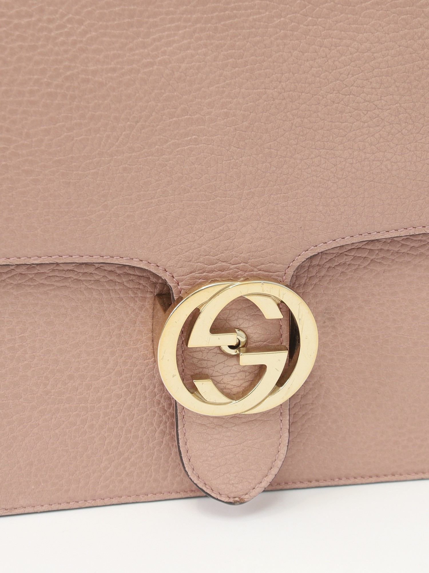 Gucci Interlocking 5