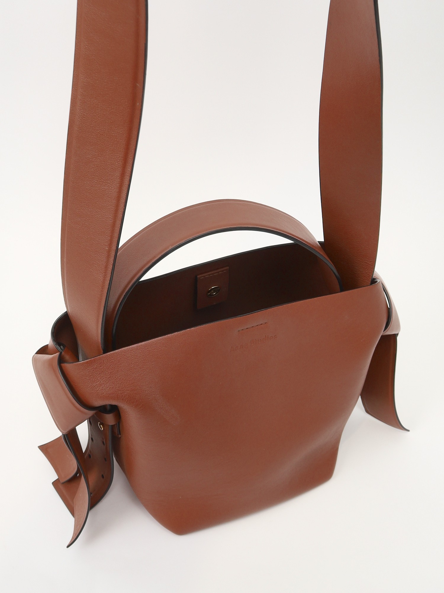 Acne Studios Musubi 4