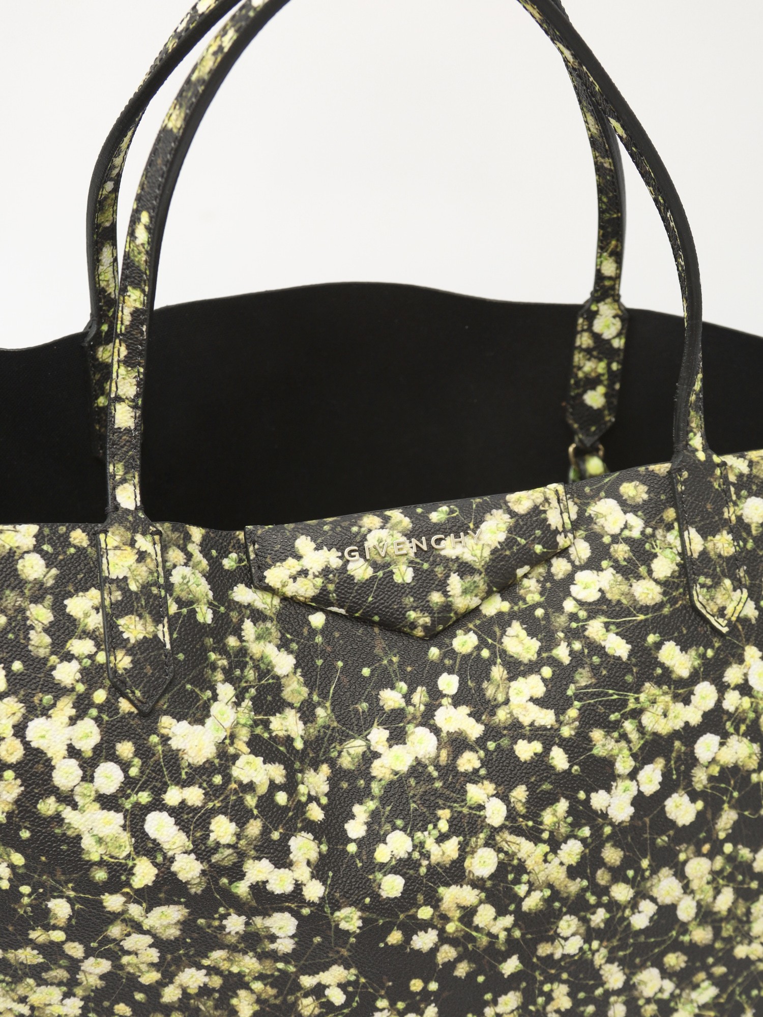 Givenchy Antigona  4