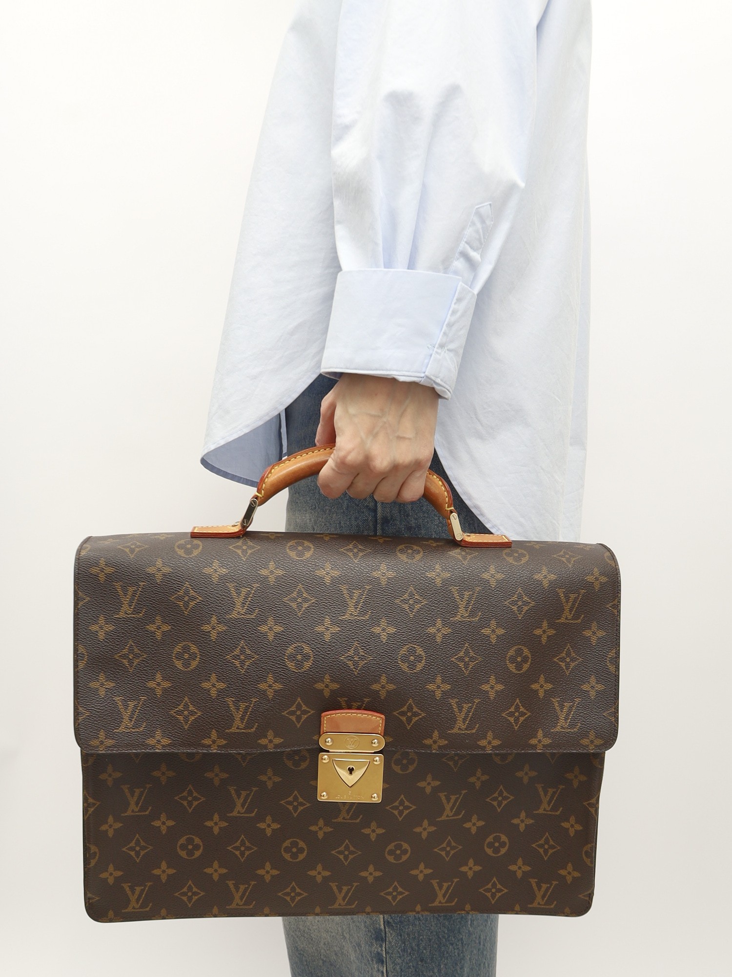 Louis Vuitton Robusto  2