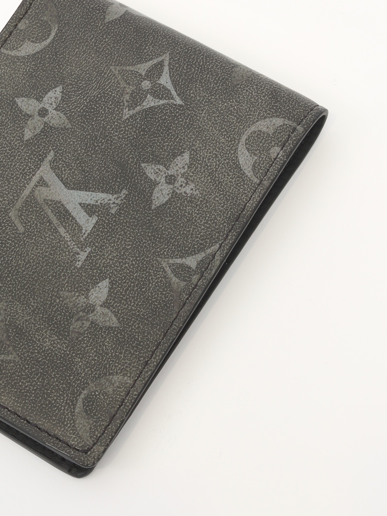 Louis Vuitton Wallet 4