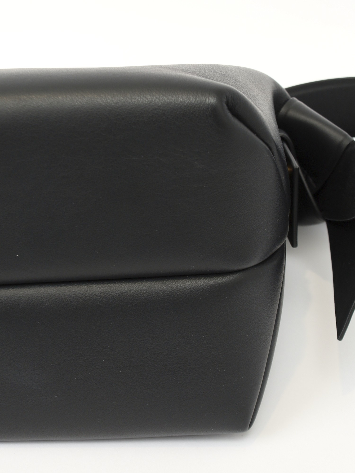 Acne Studios Musubi 9