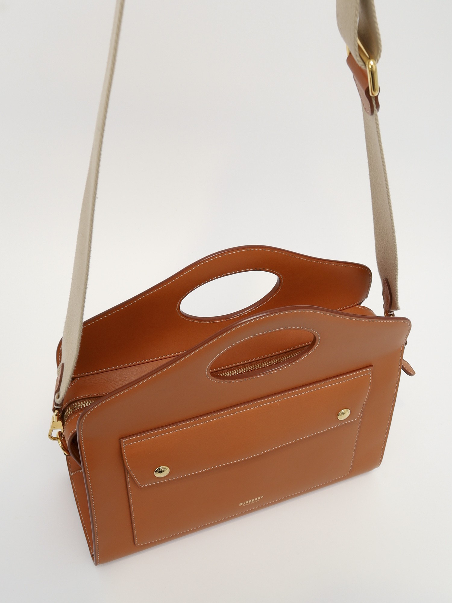 Burberry Pocket  5