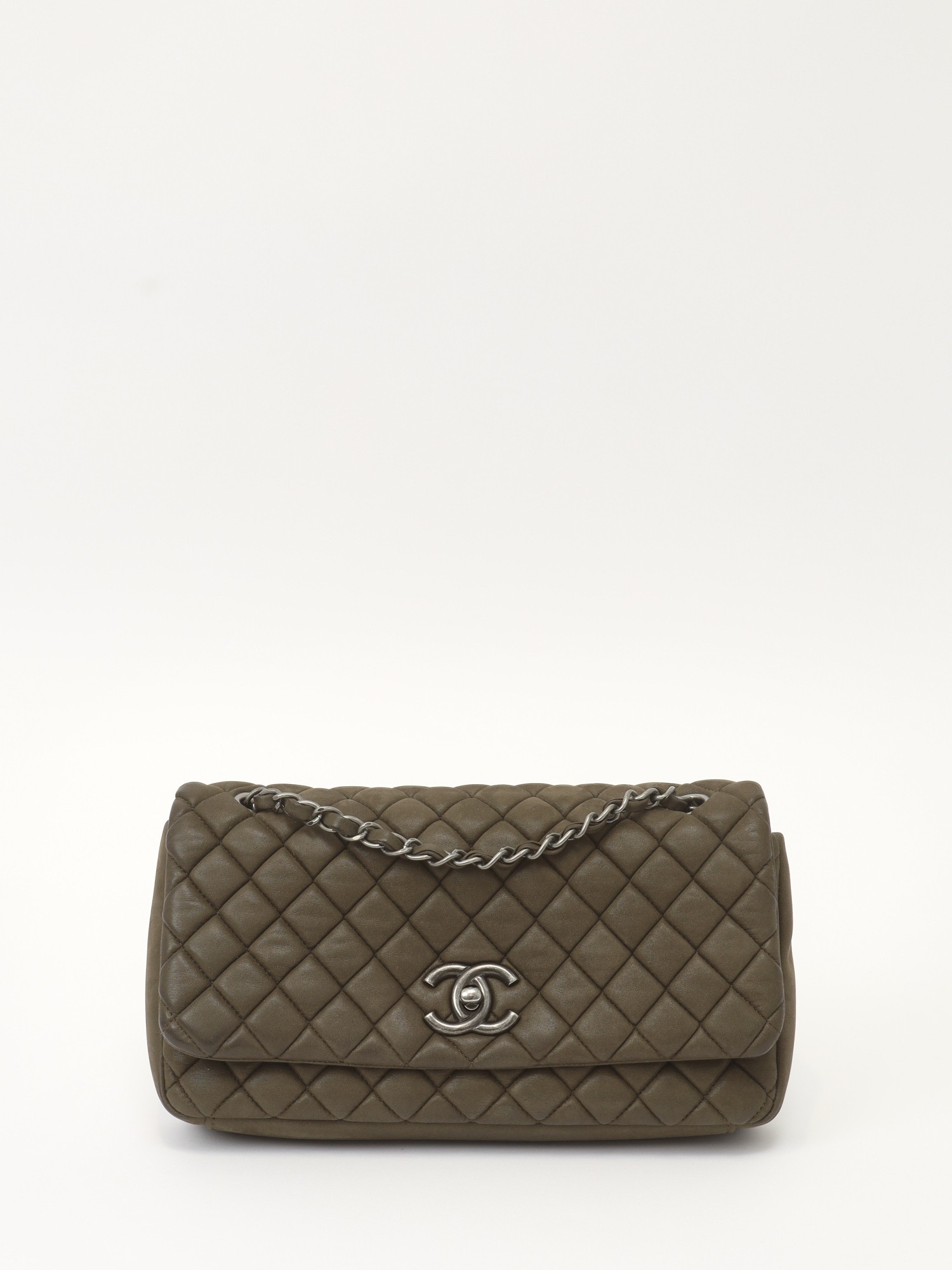Chanel Leather Bag 0